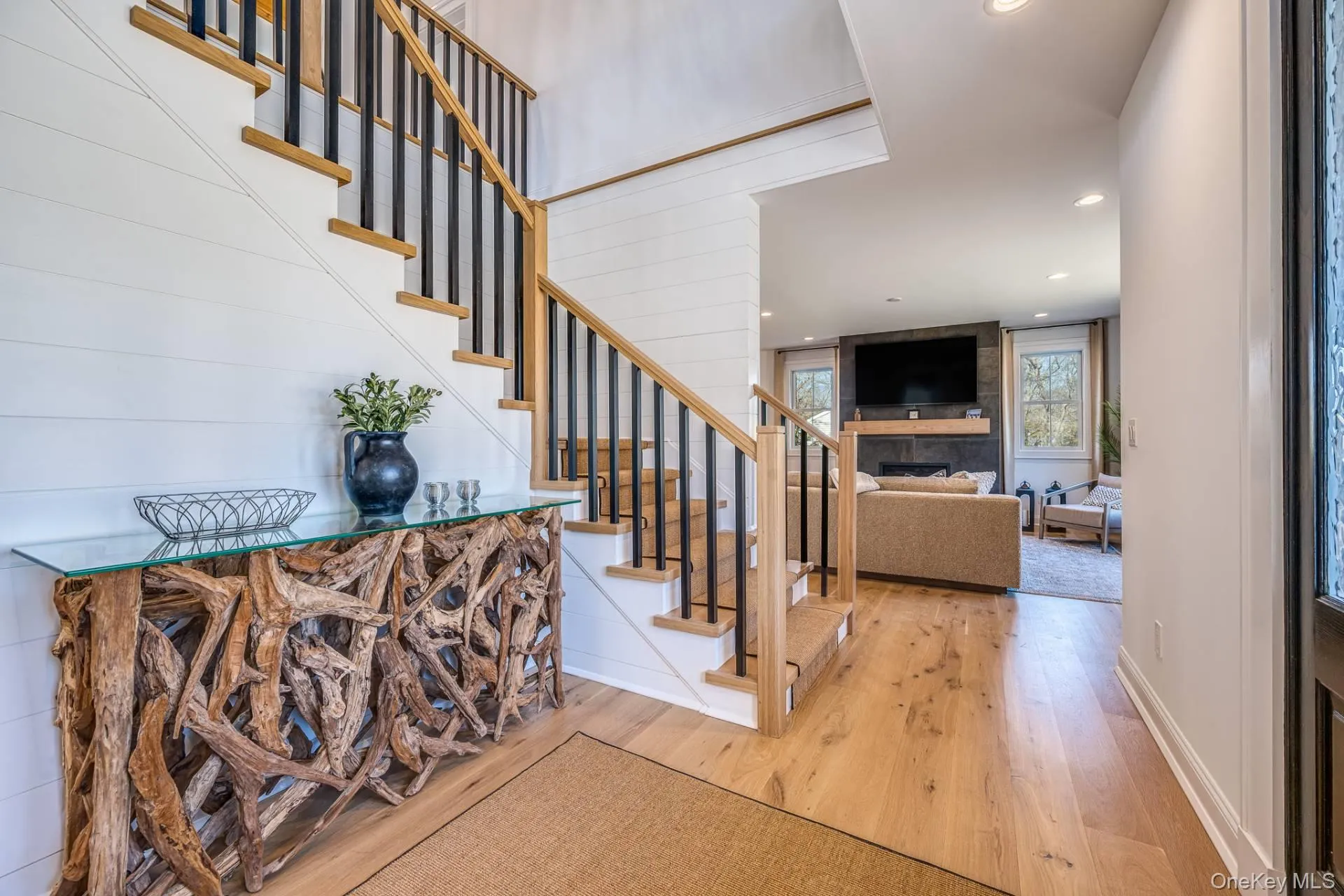 45 Columbine Avenue, Southampton, NY, 4 Bedroom Bedrooms, 4 Room Rooms,3 BathroomBathrooms,Residential Lease,For Rent,Columbine,0,1059200 45 Columbine Avenue, Southampton, NY, 4 Bedroom Bedrooms, 4 Room Rooms,3 BathroomBathrooms,Residential Lease,For Rent,Columbine,0,1059200