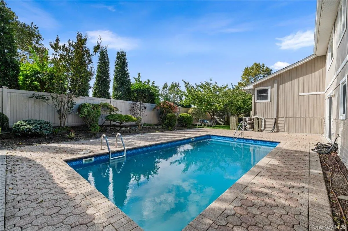 2 Fairfax Road, Oyster Bay, NY, 5 Bedrooms Bedrooms, 16 Rooms Rooms,4 BathroomsBathrooms,Residential,For Rent,Fairfax,0,1059209 2 Fairfax Road, Oyster Bay, NY, 5 Bedrooms Bedrooms, 16 Rooms Rooms,4 BathroomsBathrooms,Residential,For Rent,Fairfax,0,1059209