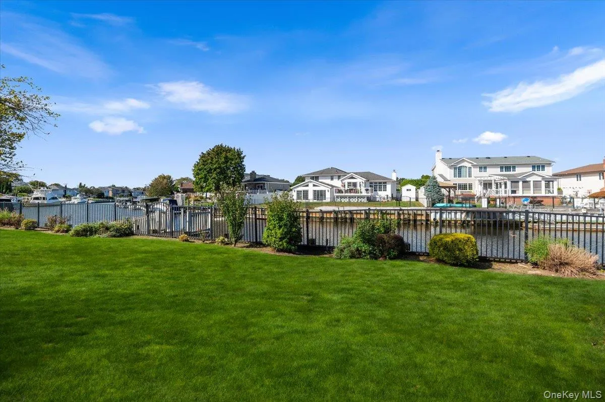 2 Fairfax Road, Oyster Bay, NY, 5 Bedrooms Bedrooms, 16 Rooms Rooms,4 BathroomsBathrooms,Residential,For Rent,Fairfax,0,1059209 2 Fairfax Road, Oyster Bay, NY, 5 Bedrooms Bedrooms, 16 Rooms Rooms,4 BathroomsBathrooms,Residential,For Rent,Fairfax,0,1059209
