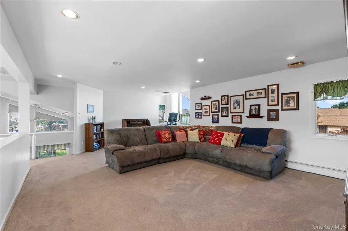 2 Fairfax Road, Oyster Bay, NY, 5 Bedrooms Bedrooms, 16 Rooms Rooms,4 BathroomsBathrooms,Residential,For Rent,Fairfax,0,1059209 2 Fairfax Road, Oyster Bay, NY, 5 Bedrooms Bedrooms, 16 Rooms Rooms,4 BathroomsBathrooms,Residential,For Rent,Fairfax,0,1059209