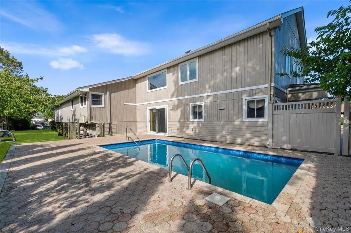 2 Fairfax Road, Oyster Bay, NY, 5 Bedrooms Bedrooms, 16 Rooms Rooms,4 BathroomsBathrooms,Residential,For Rent,Fairfax,0,1059209 2 Fairfax Road, Oyster Bay, NY, 5 Bedrooms Bedrooms, 16 Rooms Rooms,4 BathroomsBathrooms,Residential,For Rent,Fairfax,0,1059209
