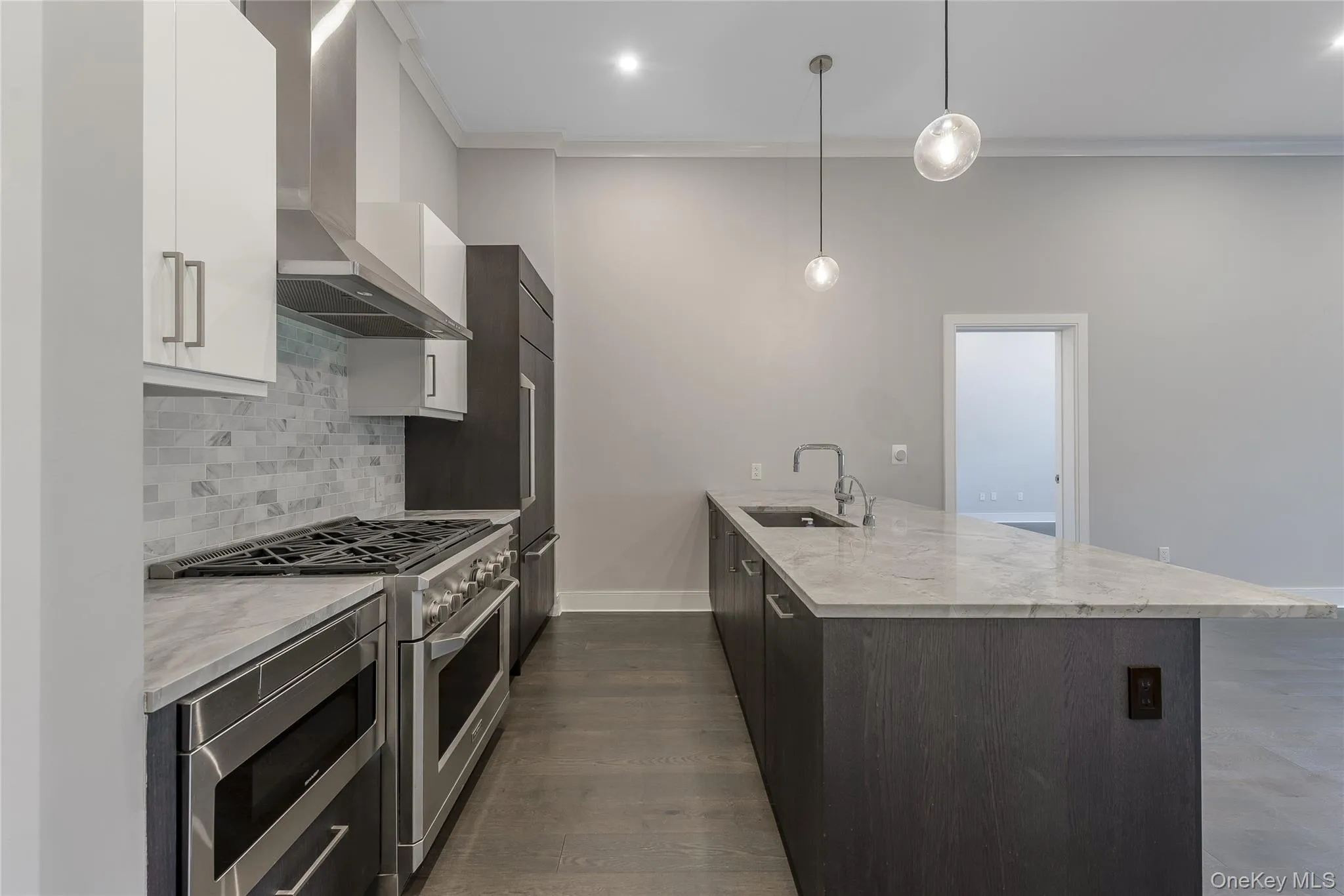 100 Garvies Point Road, Glen Cove, NY, 2 Bedroom Bedrooms, 4 Room Rooms,2 BathroomBathrooms,Residential Lease,For Rent,Garvies Point,0,1059210 100 Garvies Point Road, Glen Cove, NY, 2 Bedroom Bedrooms, 4 Room Rooms,2 BathroomBathrooms,Residential Lease,For Rent,Garvies Point,0,1059210