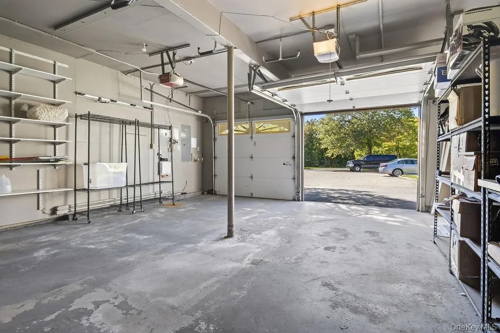 Oversized 2 car garage Oversized 2 car garage