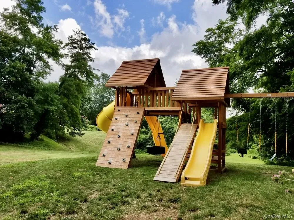 21 Knoll View, Ossining, NY, 2 Bedrooms Bedrooms, 7 Rooms Rooms,1 BathroomBathrooms,Residential,For Rent,Knoll,0,1059219 21 Knoll View, Ossining, NY, 2 Bedrooms Bedrooms, 7 Rooms Rooms,1 BathroomBathrooms,Residential,For Rent,Knoll,0,1059219