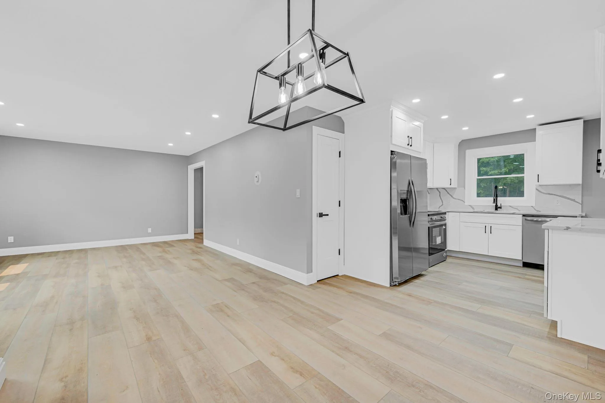 11 mayfield Drive, Brookhaven, NY, 4 Bedrooms Bedrooms, 8 Rooms Rooms,2 BathroomsBathrooms,Residential,For Rent,mayfield,0,1059225 11 mayfield Drive, Brookhaven, NY, 4 Bedrooms Bedrooms, 8 Rooms Rooms,2 BathroomsBathrooms,Residential,For Rent,mayfield,0,1059225