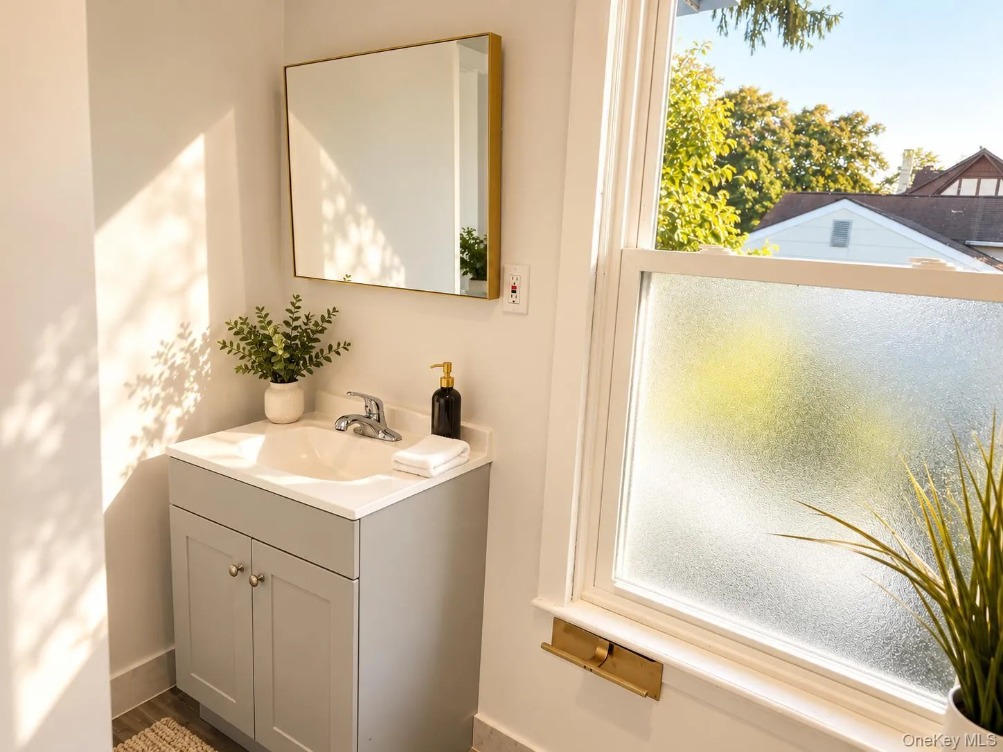 111 Rockne Road, Yonkers, NY, 3 Bedrooms Bedrooms, 6 Rooms Rooms,2 BathroomsBathrooms,Residential,For Rent,Rockne,0,1059230 111 Rockne Road, Yonkers, NY, 3 Bedrooms Bedrooms, 6 Rooms Rooms,2 BathroomsBathrooms,Residential,For Rent,Rockne,0,1059230