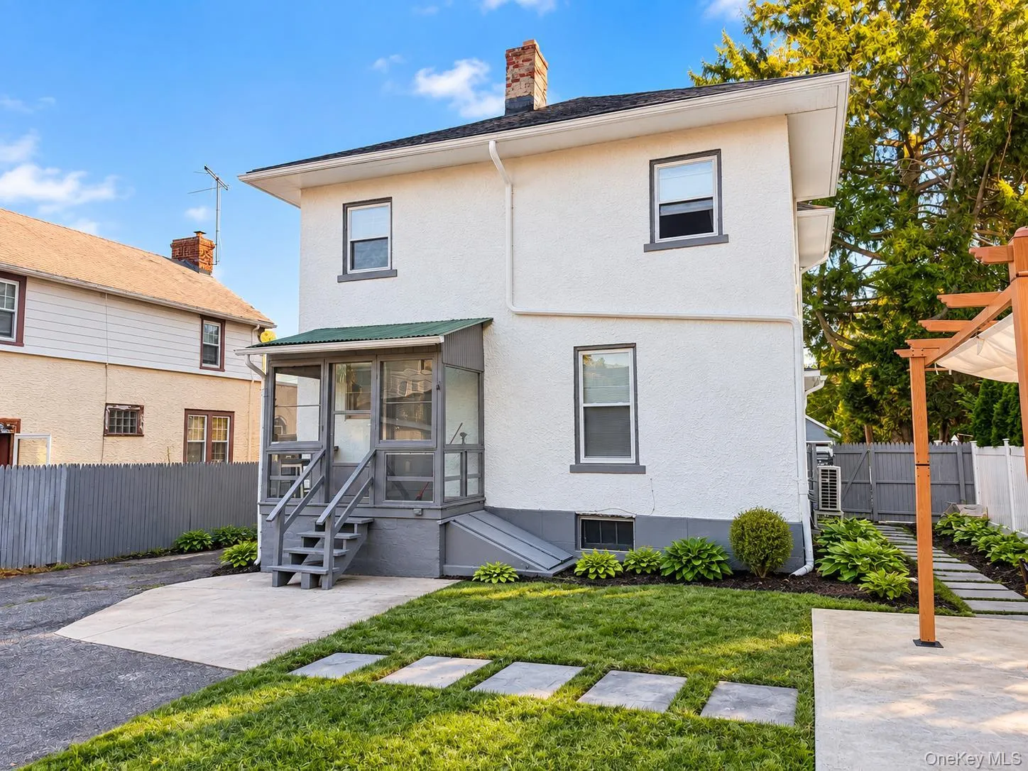 111 Rockne Road, Yonkers, NY, 3 Bedrooms Bedrooms, 6 Rooms Rooms,2 BathroomsBathrooms,Residential,For Rent,Rockne,0,1059230 111 Rockne Road, Yonkers, NY, 3 Bedrooms Bedrooms, 6 Rooms Rooms,2 BathroomsBathrooms,Residential,For Rent,Rockne,0,1059230