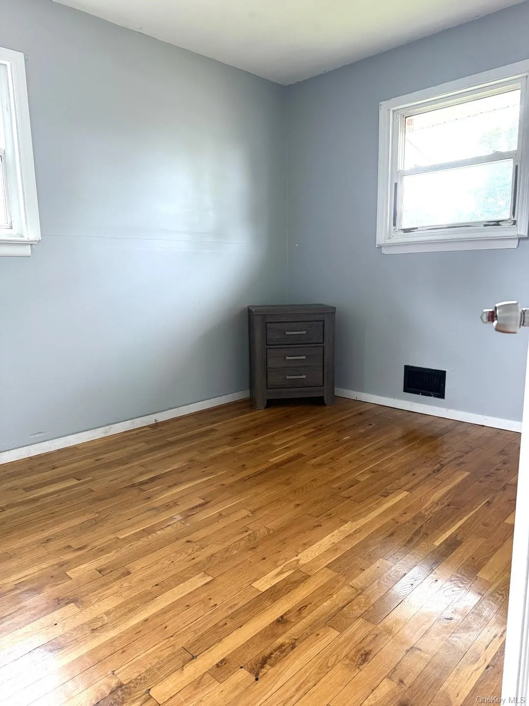 134 Bergold Street, Islip, NY, 3 Bedrooms Bedrooms, 8 Rooms Rooms,2 BathroomsBathrooms,Residential,For Rent,Bergold,0,1059237 134 Bergold Street, Islip, NY, 3 Bedrooms Bedrooms, 8 Rooms Rooms,2 BathroomsBathrooms,Residential,For Rent,Bergold,0,1059237