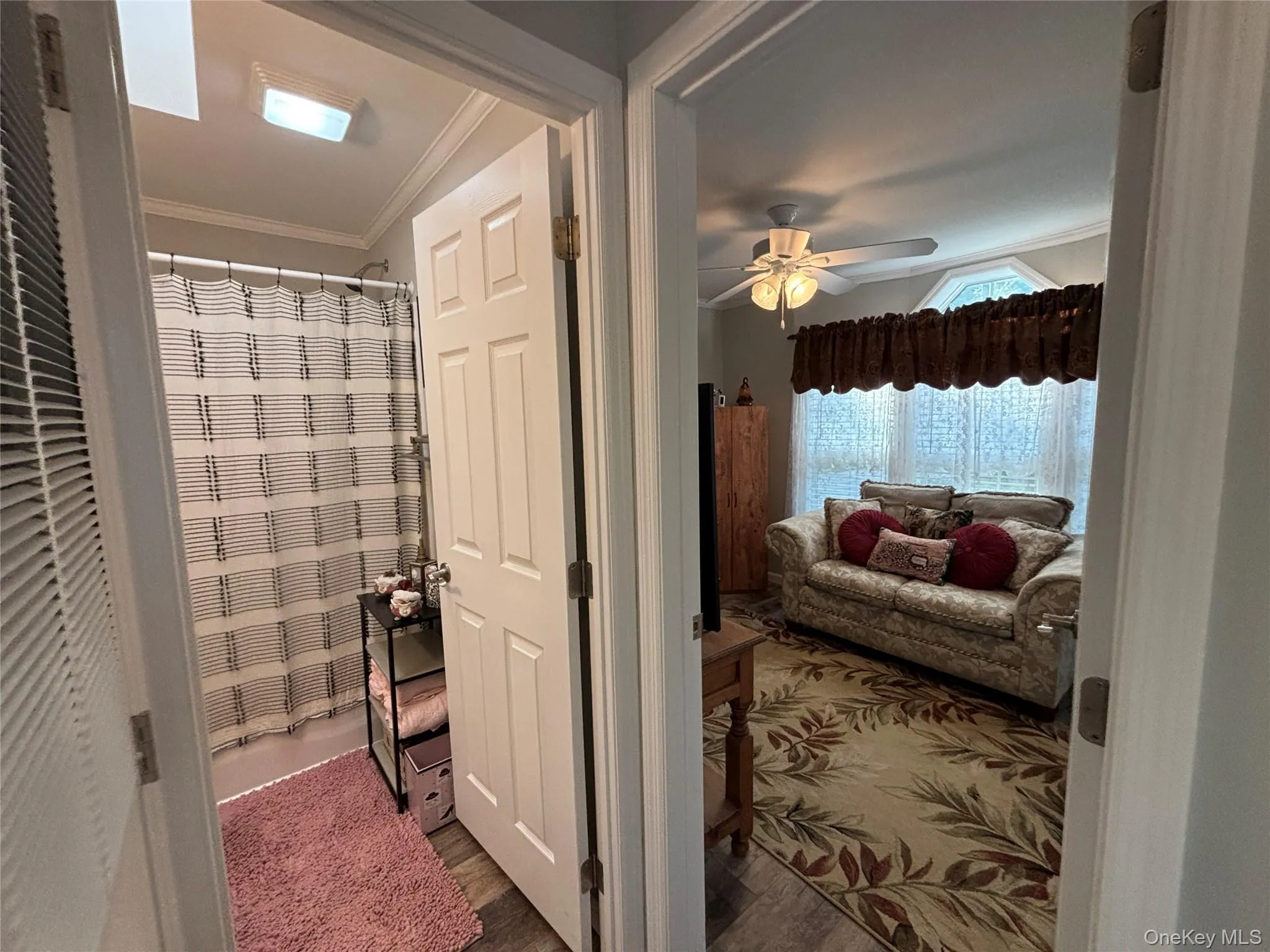 1661 Old Country Road, Riverhead, NY, 2 Bedrooms Bedrooms, 5 Rooms Rooms,2 BathroomsBathrooms,Residential,For Rent,Old Country,0,1059238 1661 Old Country Road, Riverhead, NY, 2 Bedrooms Bedrooms, 5 Rooms Rooms,2 BathroomsBathrooms,Residential,For Rent,Old Country,0,1059238