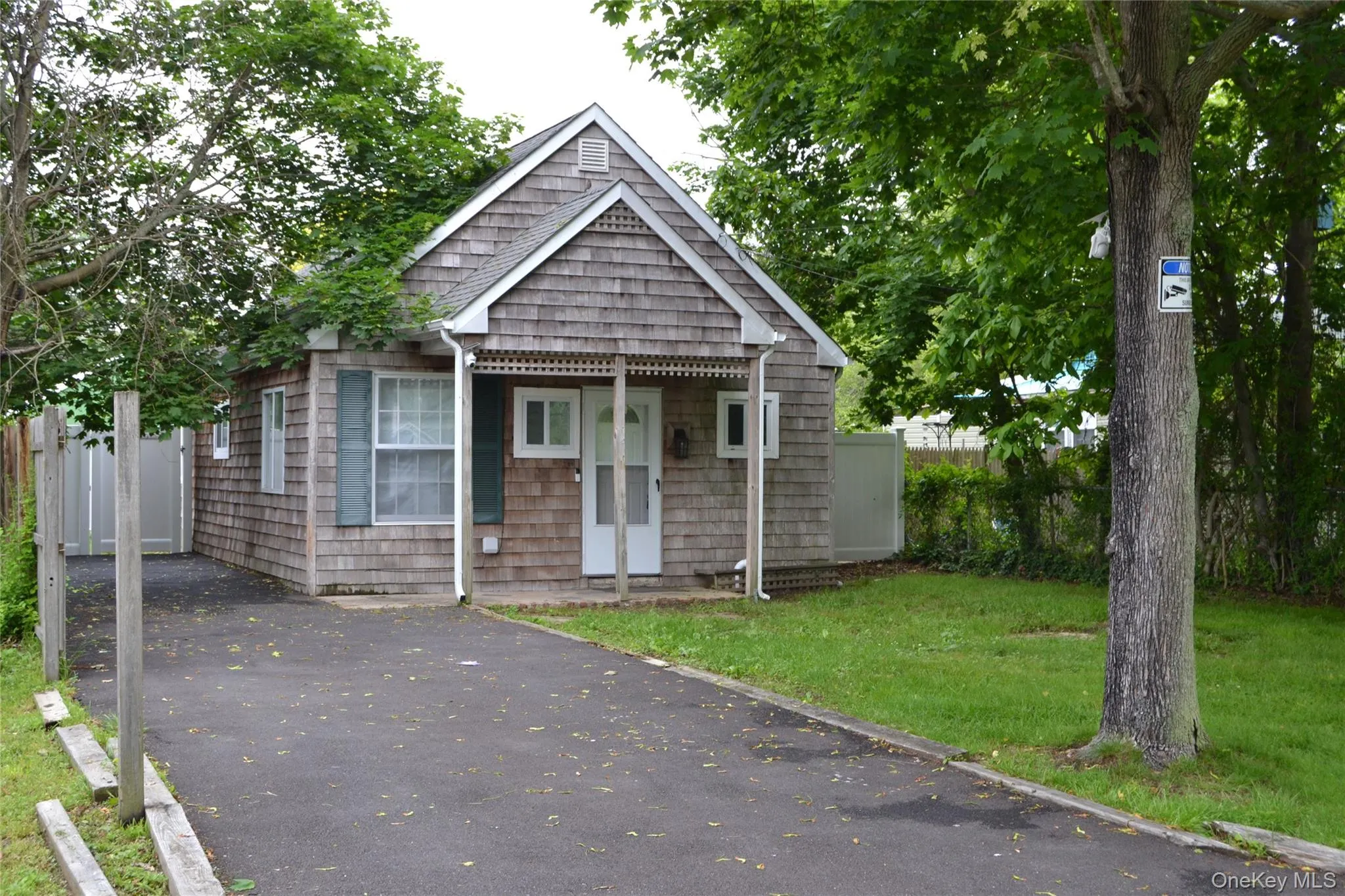 60 Huguenot Drive, Brookhaven, NY, 2 Bedrooms Bedrooms, 5 Rooms Rooms,1 BathroomBathrooms,Residential,For Rent,Huguenot,0,1059239 60 Huguenot Drive, Brookhaven, NY, 2 Bedrooms Bedrooms, 5 Rooms Rooms,1 BathroomBathrooms,Residential,For Rent,Huguenot,0,1059239