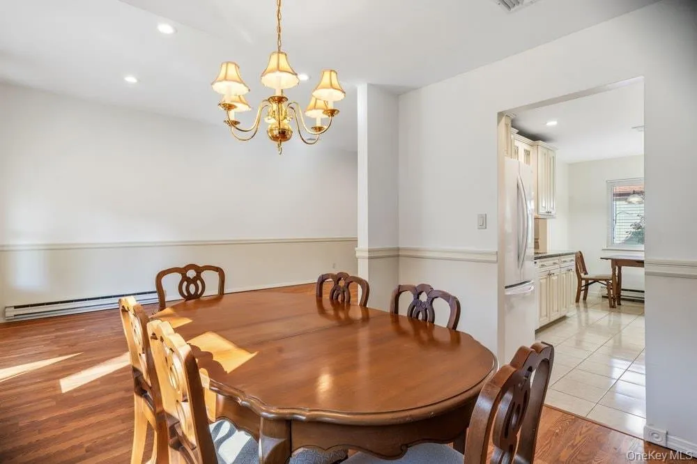 1406 Gotham Court, Smithtown, NY, 2 Bedrooms Bedrooms, 5 Rooms Rooms,2 BathroomsBathrooms,Residential,For Rent,Gotham,0,1059243 1406 Gotham Court, Smithtown, NY, 2 Bedrooms Bedrooms, 5 Rooms Rooms,2 BathroomsBathrooms,Residential,For Rent,Gotham,0,1059243