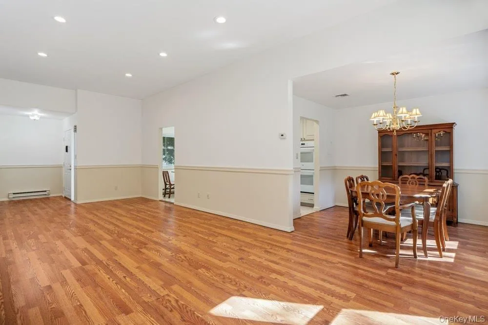 1406 Gotham Court, Smithtown, NY, 2 Bedrooms Bedrooms, 5 Rooms Rooms,2 BathroomsBathrooms,Residential,For Rent,Gotham,0,1059243 1406 Gotham Court, Smithtown, NY, 2 Bedrooms Bedrooms, 5 Rooms Rooms,2 BathroomsBathrooms,Residential,For Rent,Gotham,0,1059243