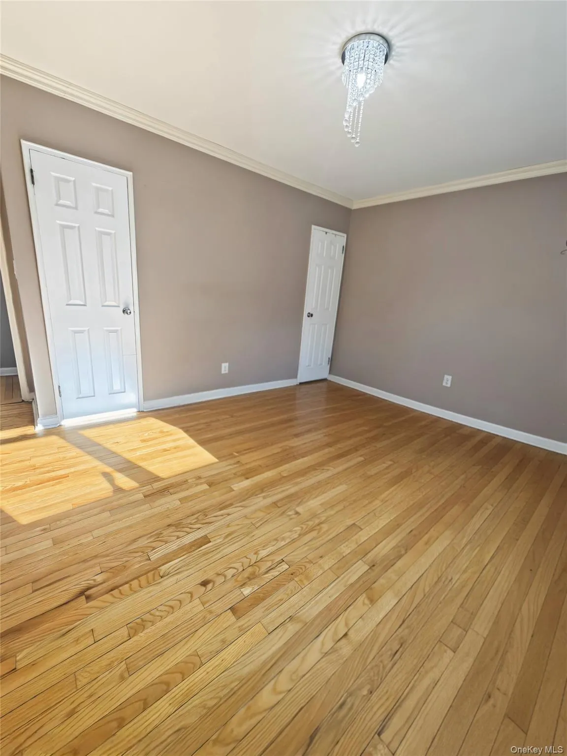 155-29 81st Street, New York, NY, 2 Bedrooms Bedrooms, 6 Rooms Rooms,1 BathroomBathrooms,Residential,For Rent,81st Street,0,1059251 155-29 81st Street, New York, NY, 2 Bedrooms Bedrooms, 6 Rooms Rooms,1 BathroomBathrooms,Residential,For Rent,81st Street,0,1059251