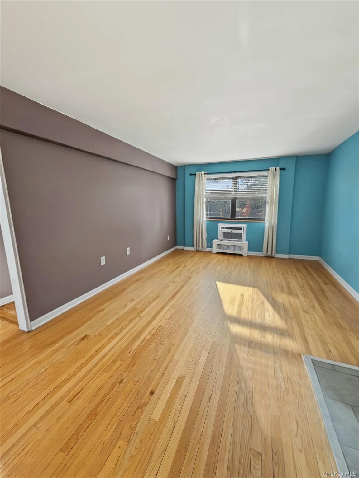 155-29 81st Street, New York, NY, 2 Bedrooms Bedrooms, 6 Rooms Rooms,1 BathroomBathrooms,Residential,For Rent,81st Street,0,1059251 155-29 81st Street, New York, NY, 2 Bedrooms Bedrooms, 6 Rooms Rooms,1 BathroomBathrooms,Residential,For Rent,81st Street,0,1059251