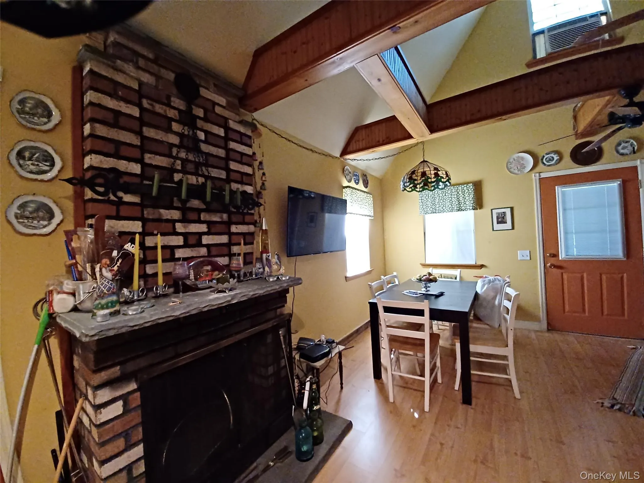 251 Jefferson Drive, Brookhaven, NY, 2 Bedrooms Bedrooms, 5 Rooms Rooms,1 BathroomBathrooms,Residential,For Rent,Jefferson,0,1059252 251 Jefferson Drive, Brookhaven, NY, 2 Bedrooms Bedrooms, 5 Rooms Rooms,1 BathroomBathrooms,Residential,For Rent,Jefferson,0,1059252