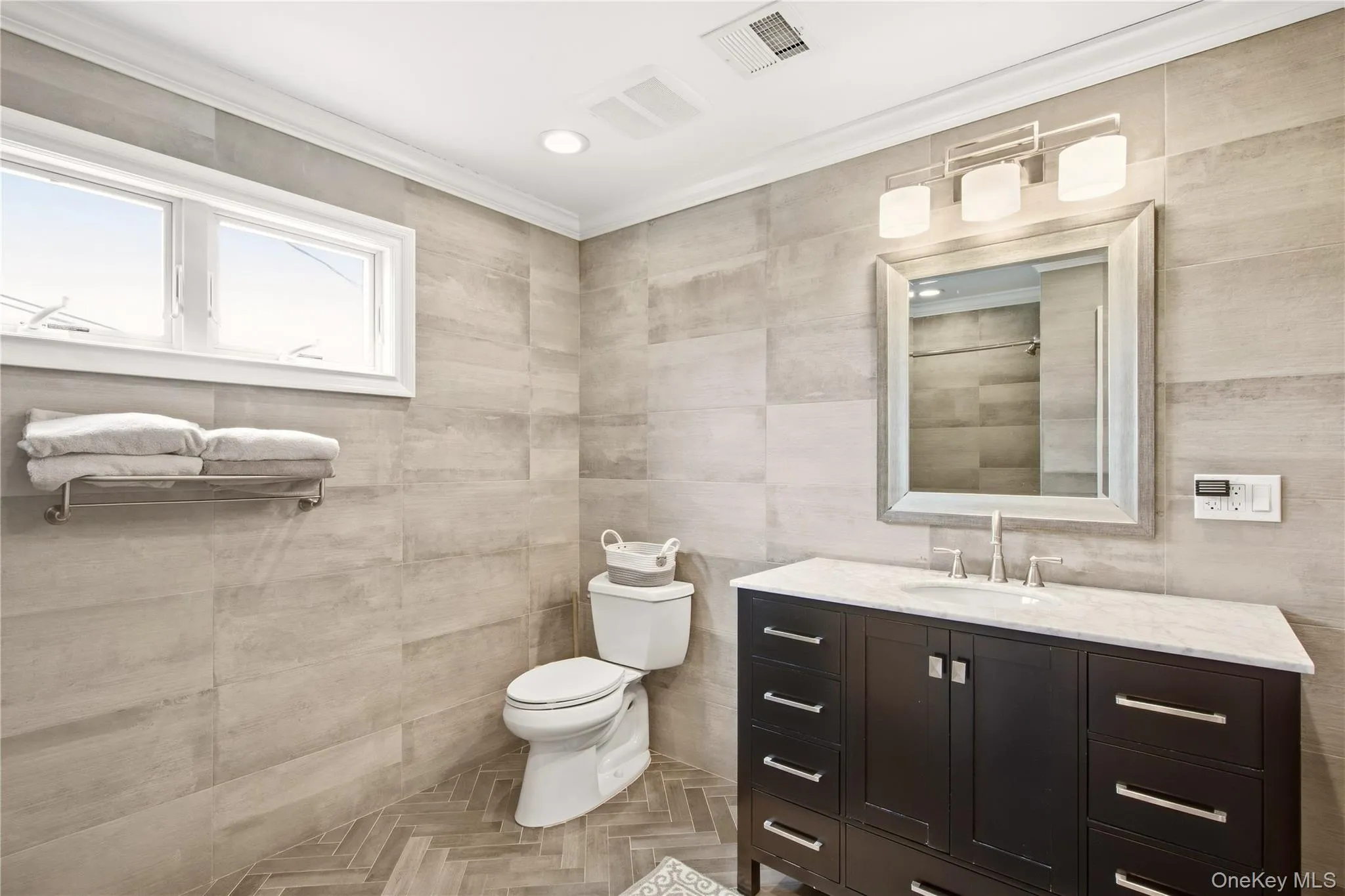 17 Richmond Road, Hempstead, NY, 4 Bedrooms Bedrooms, 8 Rooms Rooms,3 BathroomsBathrooms,Residential,For Rent,Richmond,0,1059254 17 Richmond Road, Hempstead, NY, 4 Bedrooms Bedrooms, 8 Rooms Rooms,3 BathroomsBathrooms,Residential,For Rent,Richmond,0,1059254
