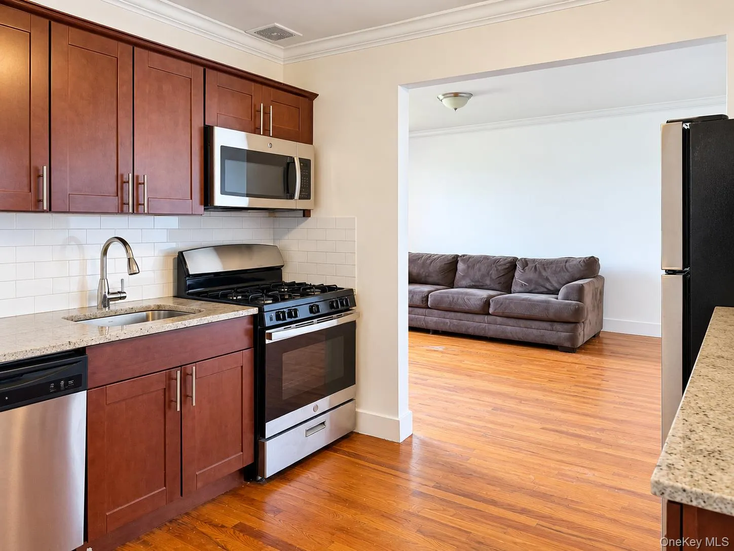 150-30 71 Avenue, New York, NY, 1 Bedroom Bedrooms, 4 Rooms Rooms,1 BathroomBathrooms,Residential,For Rent,71,0,1059255 150-30 71 Avenue, New York, NY, 1 Bedroom Bedrooms, 4 Rooms Rooms,1 BathroomBathrooms,Residential,For Rent,71,0,1059255