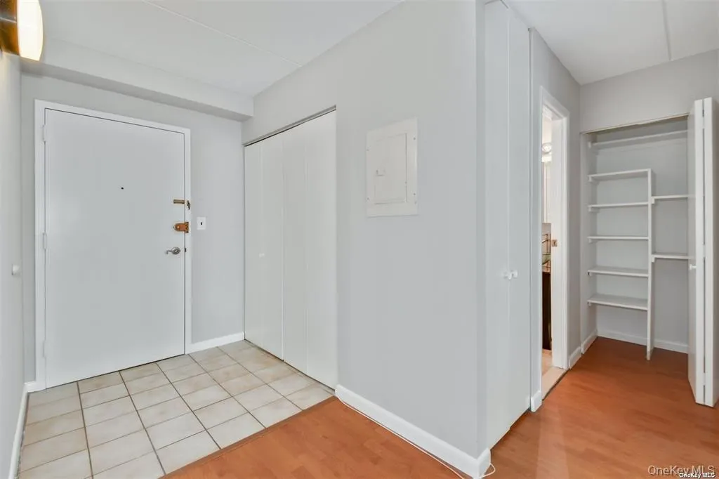 142 Main Street, North Hempstead, NY, 1 Bedroom Bedrooms, 3 Room Rooms,1 BathroomBathrooms,Residential Lease,For Rent,Main,0,1059272 142 Main Street, North Hempstead, NY, 1 Bedroom Bedrooms, 3 Room Rooms,1 BathroomBathrooms,Residential Lease,For Rent,Main,0,1059272