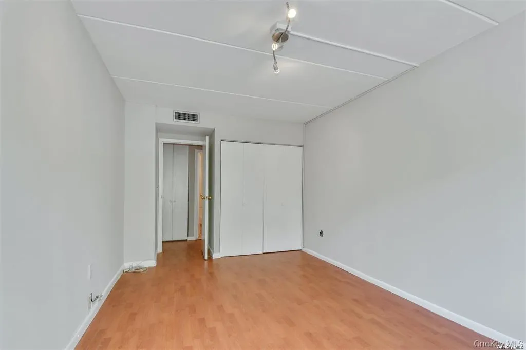 142 Main Street, North Hempstead, NY, 1 Bedroom Bedrooms, 3 Room Rooms,1 BathroomBathrooms,Residential Lease,For Rent,Main,0,1059272 142 Main Street, North Hempstead, NY, 1 Bedroom Bedrooms, 3 Room Rooms,1 BathroomBathrooms,Residential Lease,For Rent,Main,0,1059272