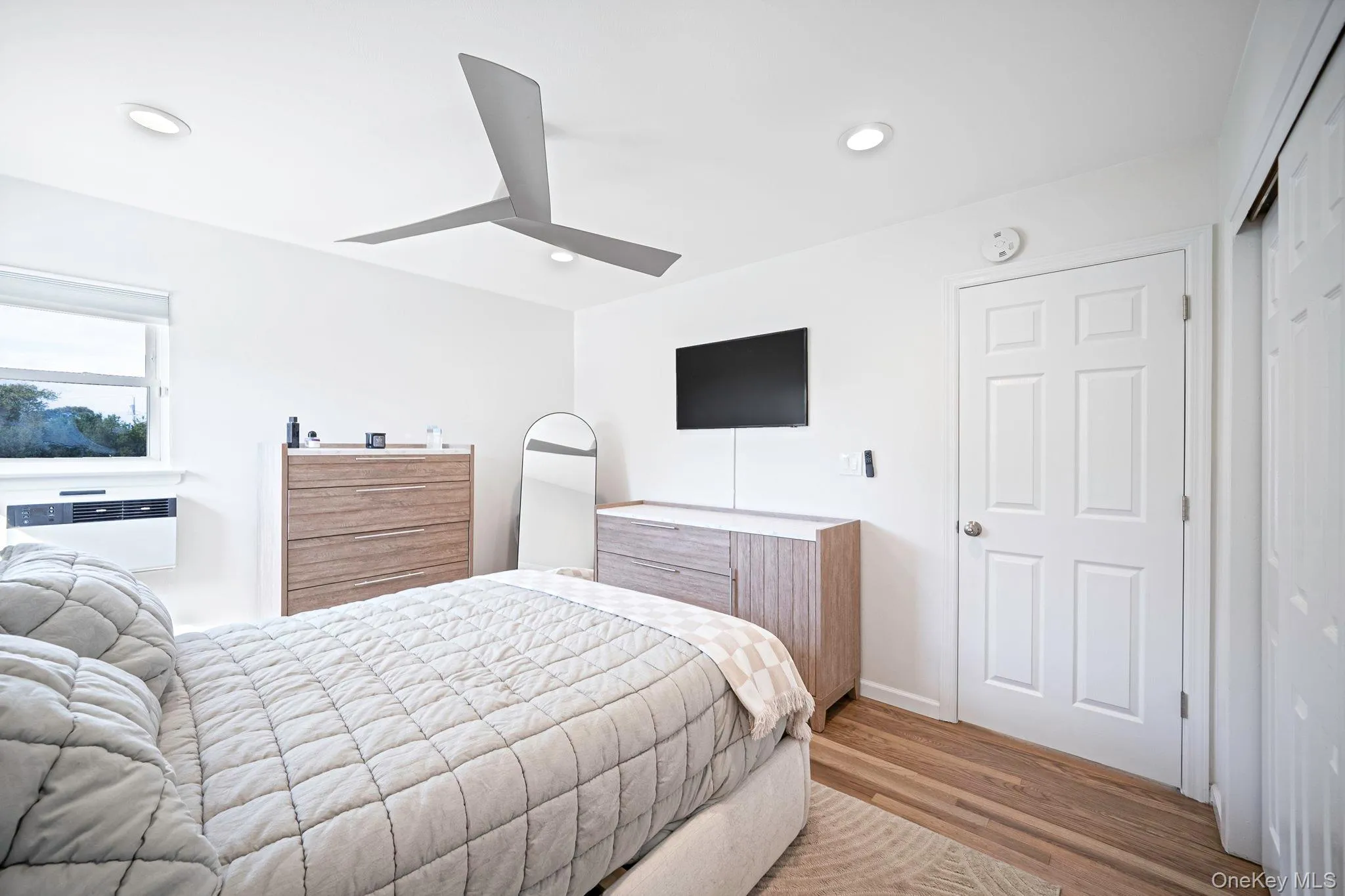 244 Baylawn Avenue, Babylon, NY, 6 Bedrooms Bedrooms, 13 Rooms Rooms,2 BathroomsBathrooms,Residential,For Rent,Baylawn,0,1059275 244 Baylawn Avenue, Babylon, NY, 6 Bedrooms Bedrooms, 13 Rooms Rooms,2 BathroomsBathrooms,Residential,For Rent,Baylawn,0,1059275