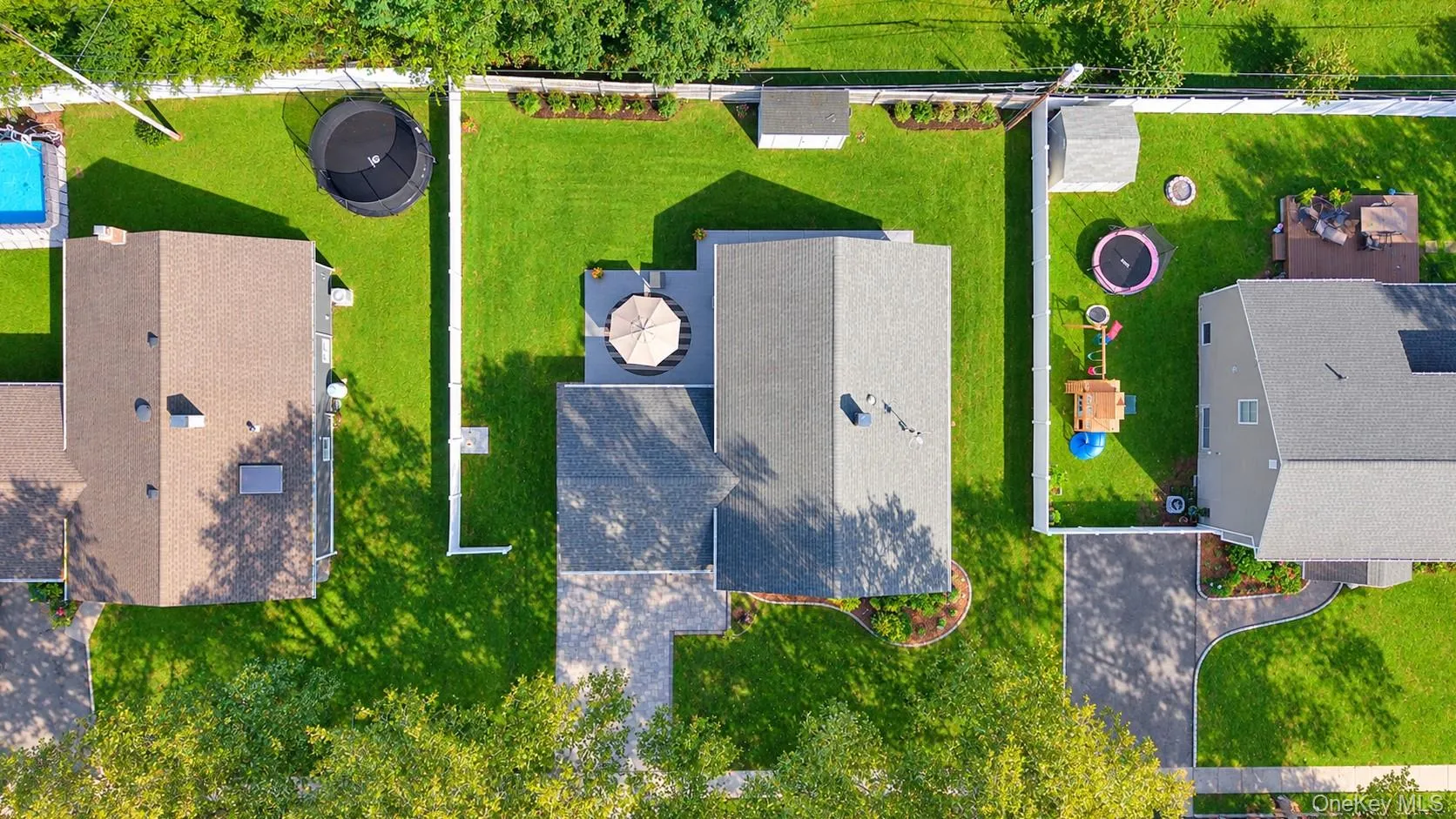 4 Salisbury Drive, Huntington, NY, 5 Bedrooms Bedrooms, 12 Rooms Rooms,2 BathroomsBathrooms,Residential,For Rent,Salisbury,0,1059277 4 Salisbury Drive, Huntington, NY, 5 Bedrooms Bedrooms, 12 Rooms Rooms,2 BathroomsBathrooms,Residential,For Rent,Salisbury,0,1059277