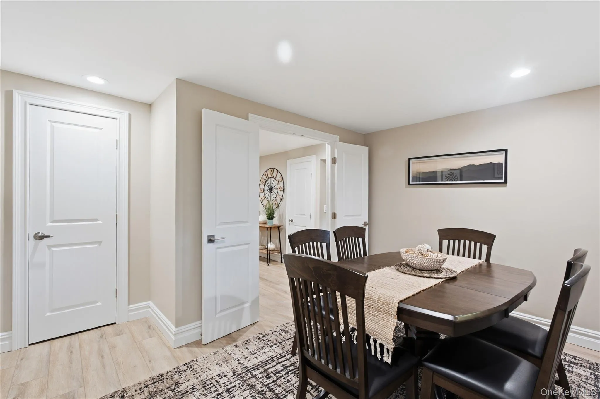 4 Salisbury Drive, Huntington, NY, 5 Bedrooms Bedrooms, 12 Rooms Rooms,2 BathroomsBathrooms,Residential,For Rent,Salisbury,0,1059277 4 Salisbury Drive, Huntington, NY, 5 Bedrooms Bedrooms, 12 Rooms Rooms,2 BathroomsBathrooms,Residential,For Rent,Salisbury,0,1059277