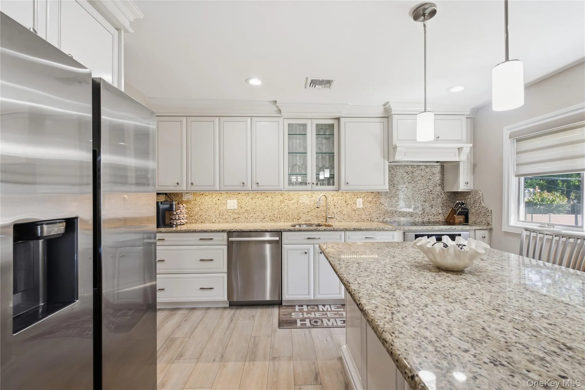 4 Salisbury Drive, Huntington, NY, 5 Bedrooms Bedrooms, 12 Rooms Rooms,2 BathroomsBathrooms,Residential,For Rent,Salisbury,0,1059277 4 Salisbury Drive, Huntington, NY, 5 Bedrooms Bedrooms, 12 Rooms Rooms,2 BathroomsBathrooms,Residential,For Rent,Salisbury,0,1059277