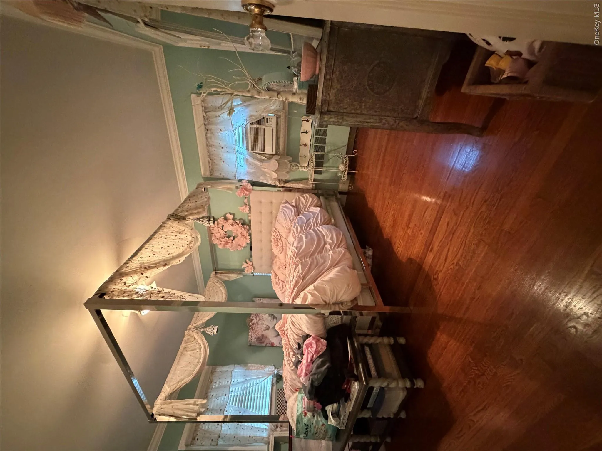 17 Renee Place, Oyster Bay, NY, 3 Bedroom Bedrooms, 7 Room Rooms,2 BathroomBathrooms,Residential Lease,For Rent,Renee,0,1059285 17 Renee Place, Oyster Bay, NY, 3 Bedroom Bedrooms, 7 Room Rooms,2 BathroomBathrooms,Residential Lease,For Rent,Renee,0,1059285