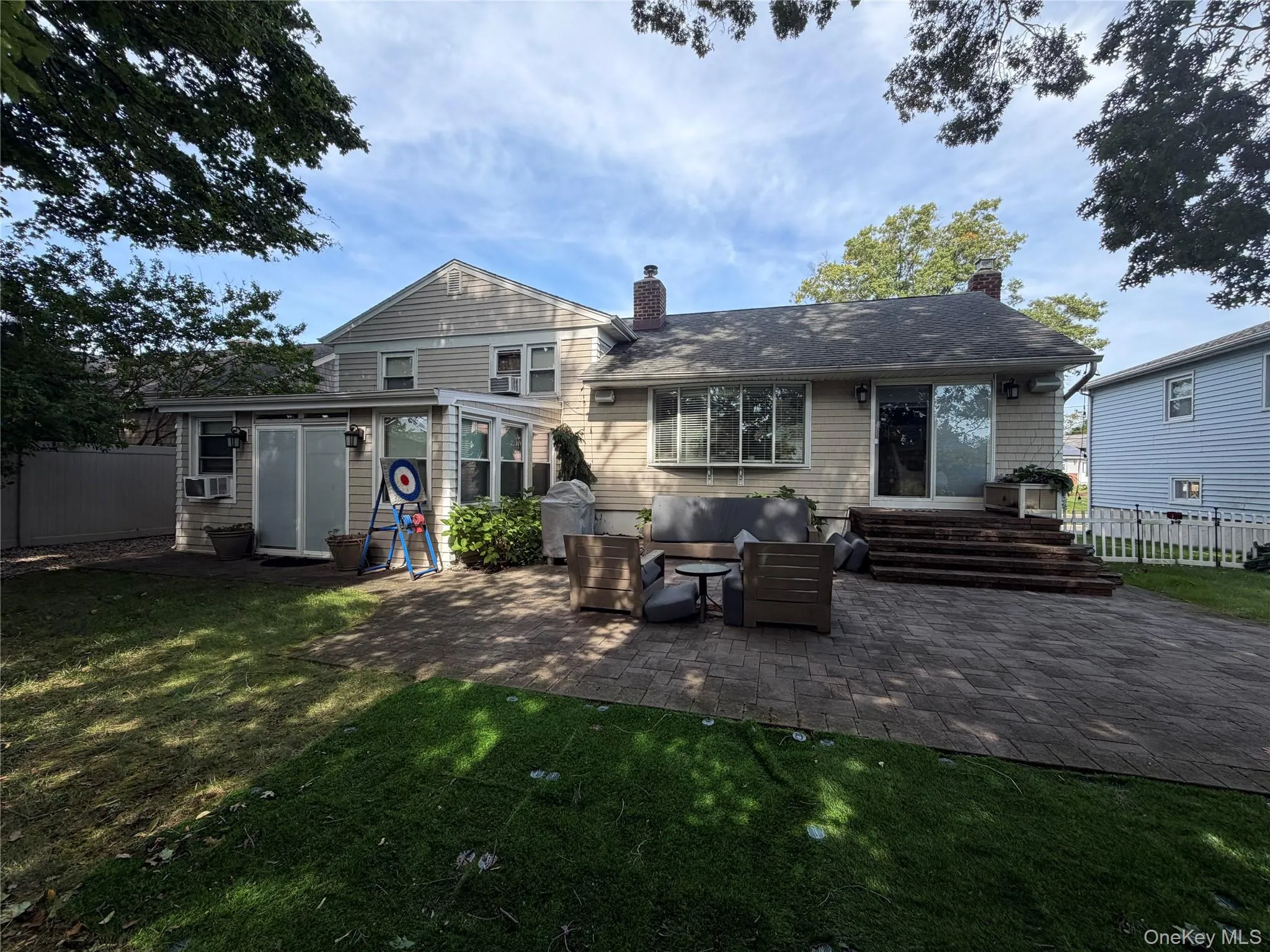 17 Renee Place, Oyster Bay, NY, 3 Bedroom Bedrooms, 7 Room Rooms,2 BathroomBathrooms,Residential Lease,For Rent,Renee,0,1059285 17 Renee Place, Oyster Bay, NY, 3 Bedroom Bedrooms, 7 Room Rooms,2 BathroomBathrooms,Residential Lease,For Rent,Renee,0,1059285