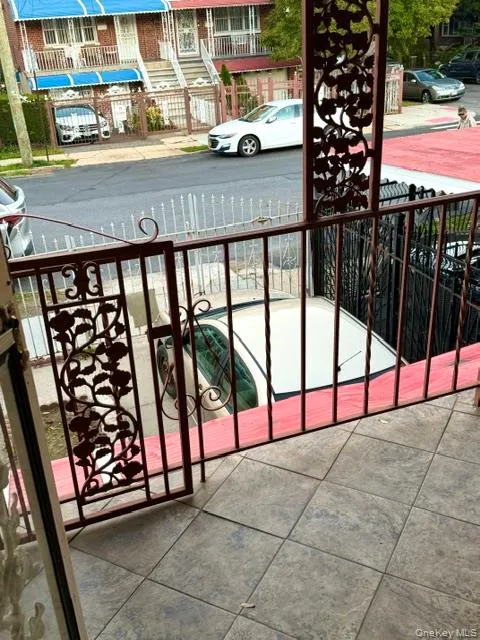 4775 Barnes Avenue, New York, NY, 3 Bedrooms Bedrooms, 8 Rooms Rooms,2 BathroomsBathrooms,Residential,For Rent,Barnes,0,1059286 4775 Barnes Avenue, New York, NY, 3 Bedrooms Bedrooms, 8 Rooms Rooms,2 BathroomsBathrooms,Residential,For Rent,Barnes,0,1059286