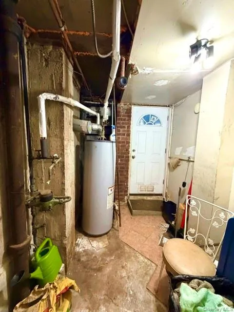 4775 Barnes Avenue, New York, NY, 3 Bedrooms Bedrooms, 8 Rooms Rooms,2 BathroomsBathrooms,Residential,For Rent,Barnes,0,1059286 4775 Barnes Avenue, New York, NY, 3 Bedrooms Bedrooms, 8 Rooms Rooms,2 BathroomsBathrooms,Residential,For Rent,Barnes,0,1059286