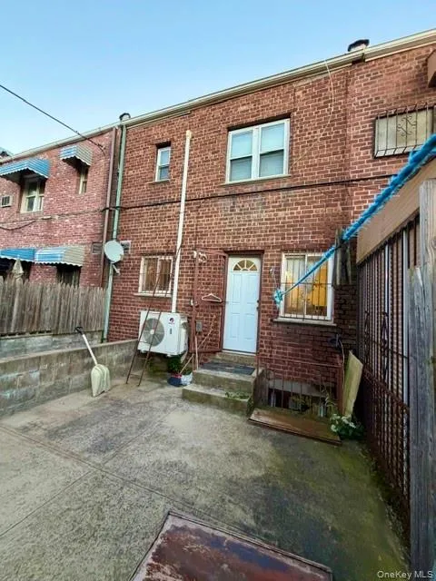 4775 Barnes Avenue, New York, NY, 3 Bedrooms Bedrooms, 8 Rooms Rooms,2 BathroomsBathrooms,Residential,For Rent,Barnes,0,1059286 4775 Barnes Avenue, New York, NY, 3 Bedrooms Bedrooms, 8 Rooms Rooms,2 BathroomsBathrooms,Residential,For Rent,Barnes,0,1059286