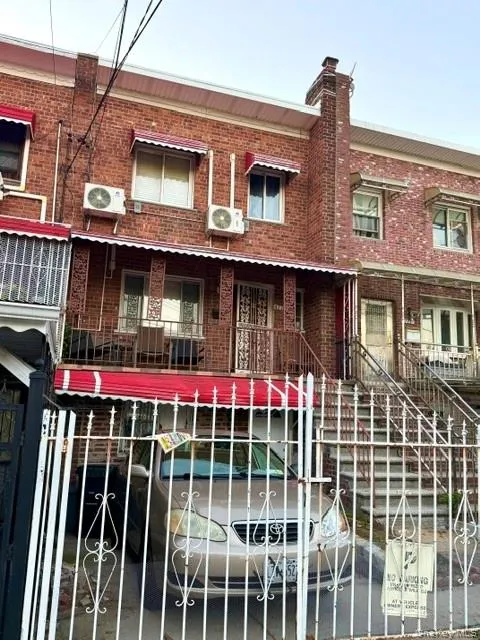 4775 Barnes Avenue, New York, NY, 3 Bedrooms Bedrooms, 8 Rooms Rooms,2 BathroomsBathrooms,Residential,For Rent,Barnes,0,1059286 4775 Barnes Avenue, New York, NY, 3 Bedrooms Bedrooms, 8 Rooms Rooms,2 BathroomsBathrooms,Residential,For Rent,Barnes,0,1059286