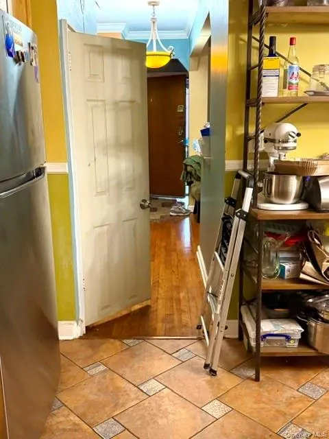 4775 Barnes Avenue, New York, NY, 3 Bedrooms Bedrooms, 8 Rooms Rooms,2 BathroomsBathrooms,Residential,For Rent,Barnes,0,1059286 4775 Barnes Avenue, New York, NY, 3 Bedrooms Bedrooms, 8 Rooms Rooms,2 BathroomsBathrooms,Residential,For Rent,Barnes,0,1059286