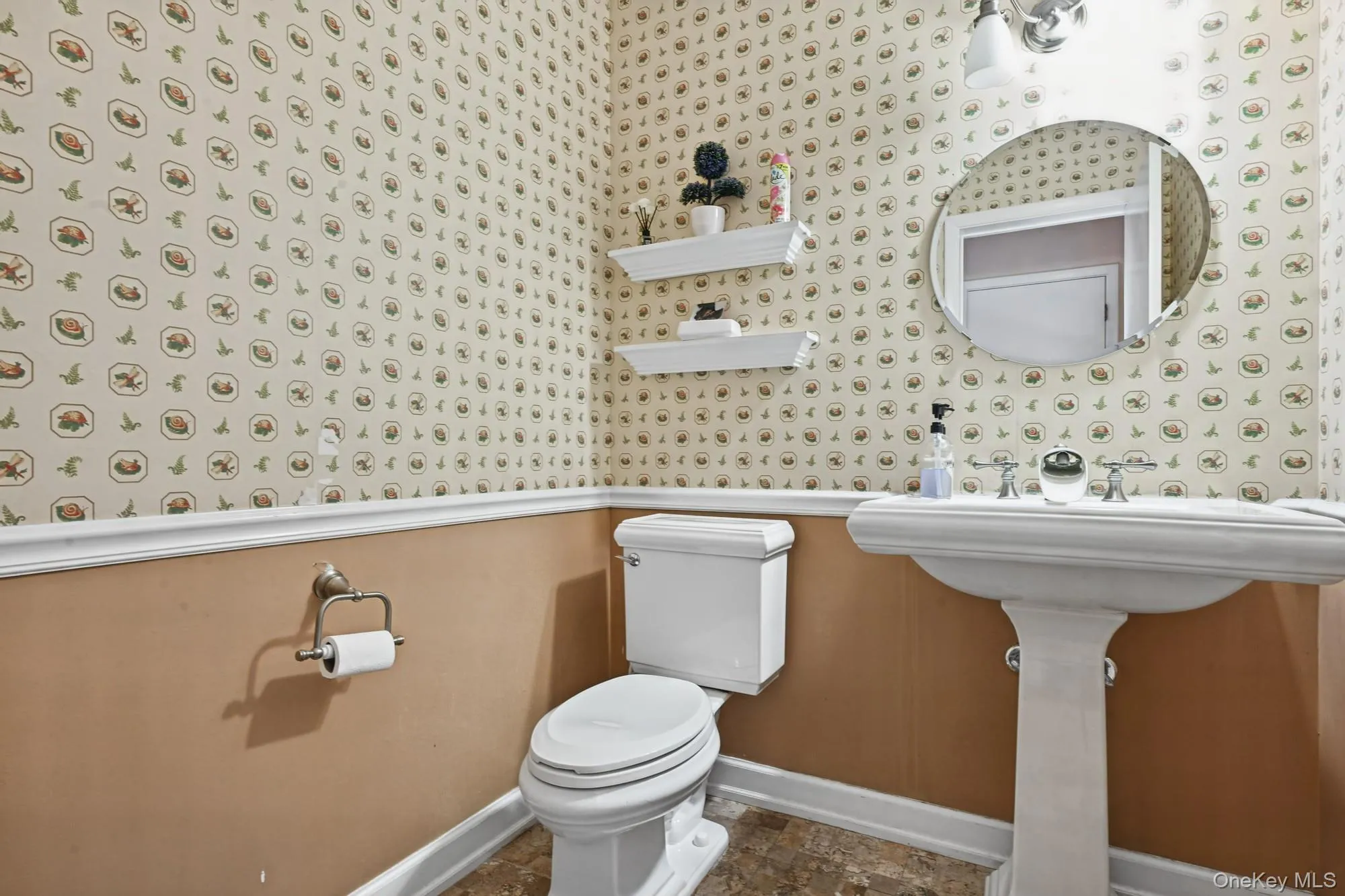9 Ellen Court, Glen Cove, NY, 5 Bedroom Bedrooms, 10 Room Rooms,3 BathroomBathrooms,Residential Lease,For Rent,Ellen,0,1059289 9 Ellen Court, Glen Cove, NY, 5 Bedroom Bedrooms, 10 Room Rooms,3 BathroomBathrooms,Residential Lease,For Rent,Ellen,0,1059289