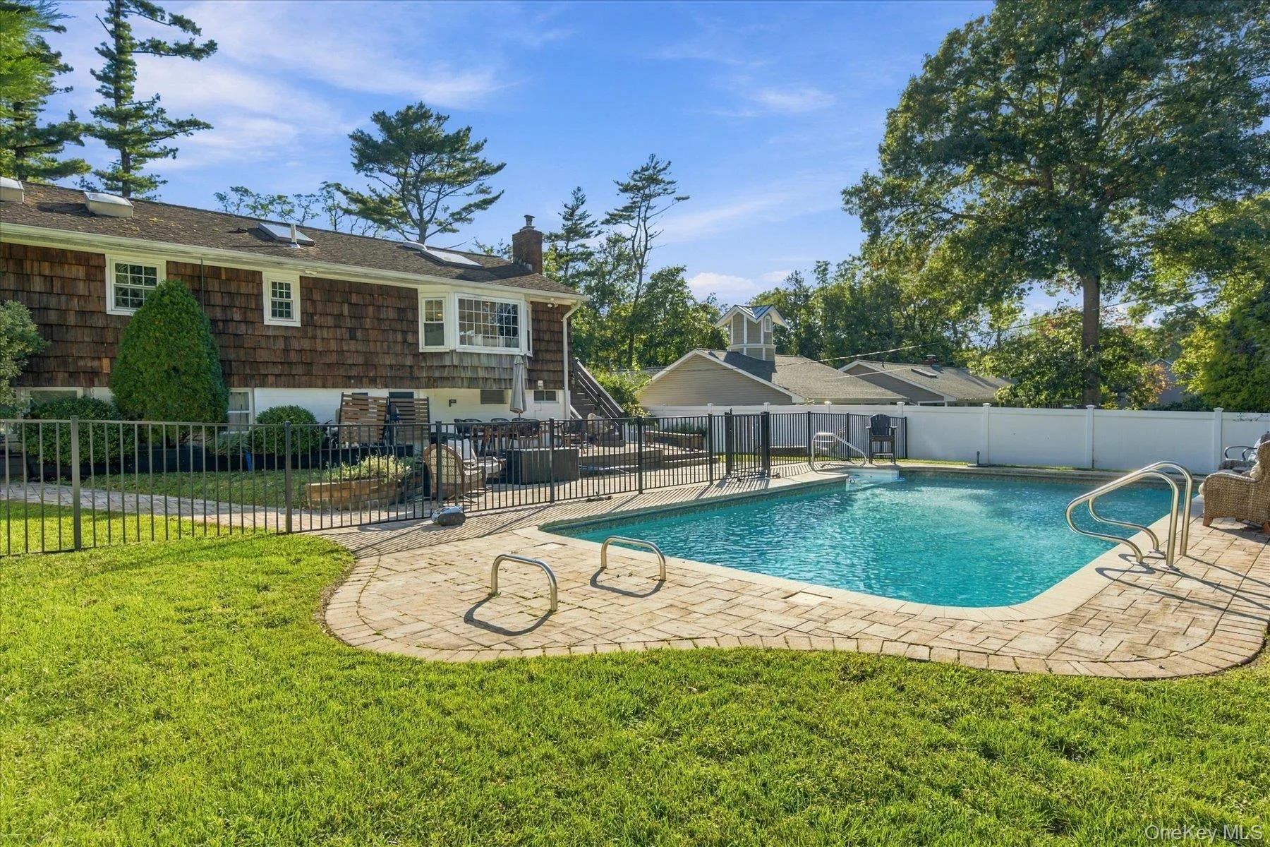 49 Westview Drive, Brookhaven, NY, 5 Bedrooms Bedrooms, 12 Rooms Rooms,4 BathroomsBathrooms,Residential,For Rent,Westview,0,1059294 49 Westview Drive, Brookhaven, NY, 5 Bedrooms Bedrooms, 12 Rooms Rooms,4 BathroomsBathrooms,Residential,For Rent,Westview,0,1059294