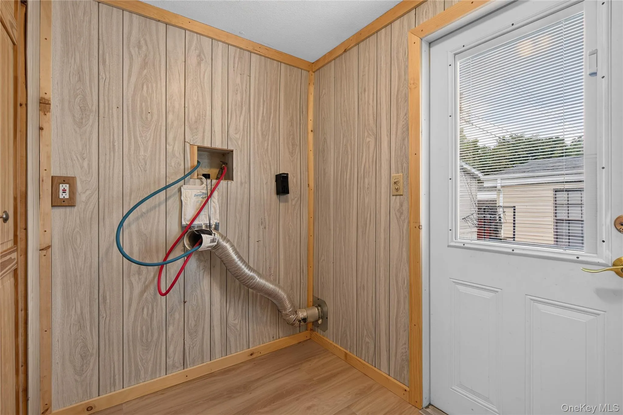 116 King George Drive, New Windsor, NY, 3 Bedrooms Bedrooms, 6 Rooms Rooms,2 BathroomsBathrooms,Residential,For Rent,King George,0,1059310 116 King George Drive, New Windsor, NY, 3 Bedrooms Bedrooms, 6 Rooms Rooms,2 BathroomsBathrooms,Residential,For Rent,King George,0,1059310