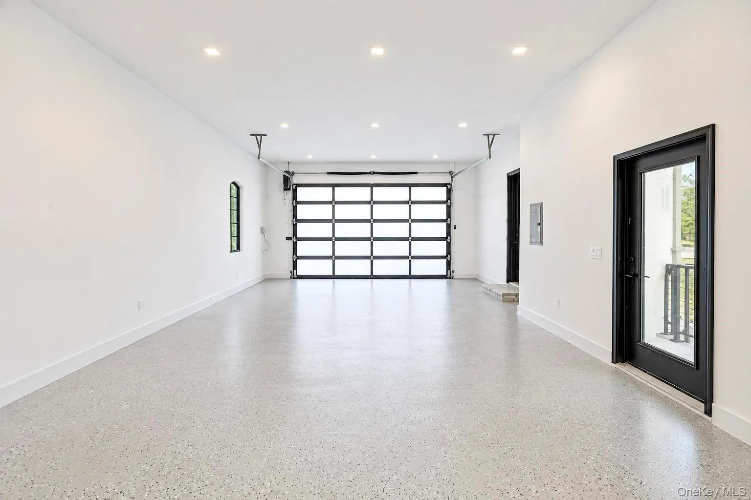 1073 Westminster Avenue, Huntington, NY, 6 Bedrooms Bedrooms, 12 Rooms Rooms,5 BathroomsBathrooms,Residential,For Rent,Westminster,0,1059313 1073 Westminster Avenue, Huntington, NY, 6 Bedrooms Bedrooms, 12 Rooms Rooms,5 BathroomsBathrooms,Residential,For Rent,Westminster,0,1059313
