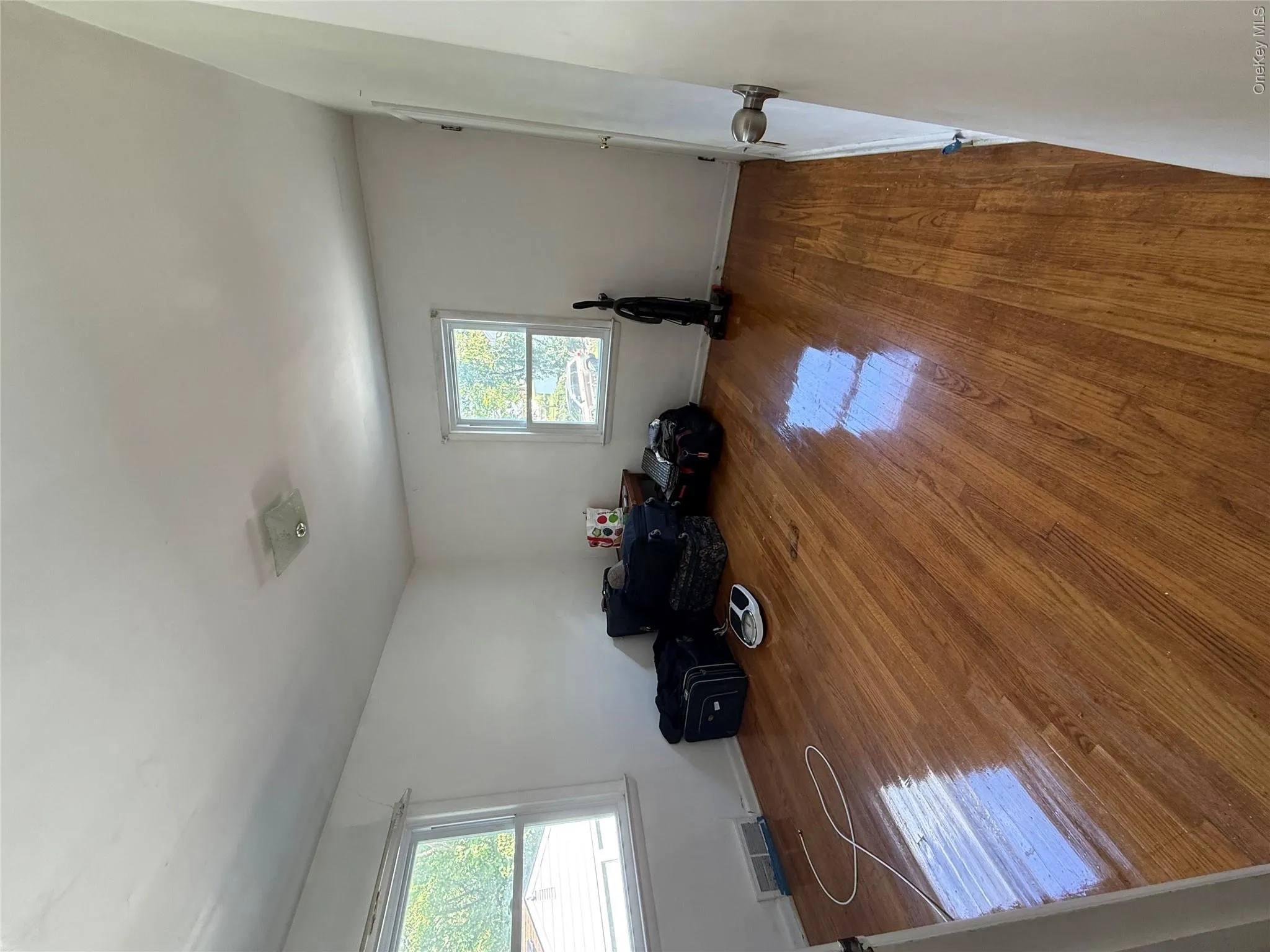 75 College Avenue, Poughkeepsie, NY, 5 Bedrooms Bedrooms, 8 Rooms Rooms,2 BathroomsBathrooms,Residential,For Rent,College,0,1059316 75 College Avenue, Poughkeepsie, NY, 5 Bedrooms Bedrooms, 8 Rooms Rooms,2 BathroomsBathrooms,Residential,For Rent,College,0,1059316