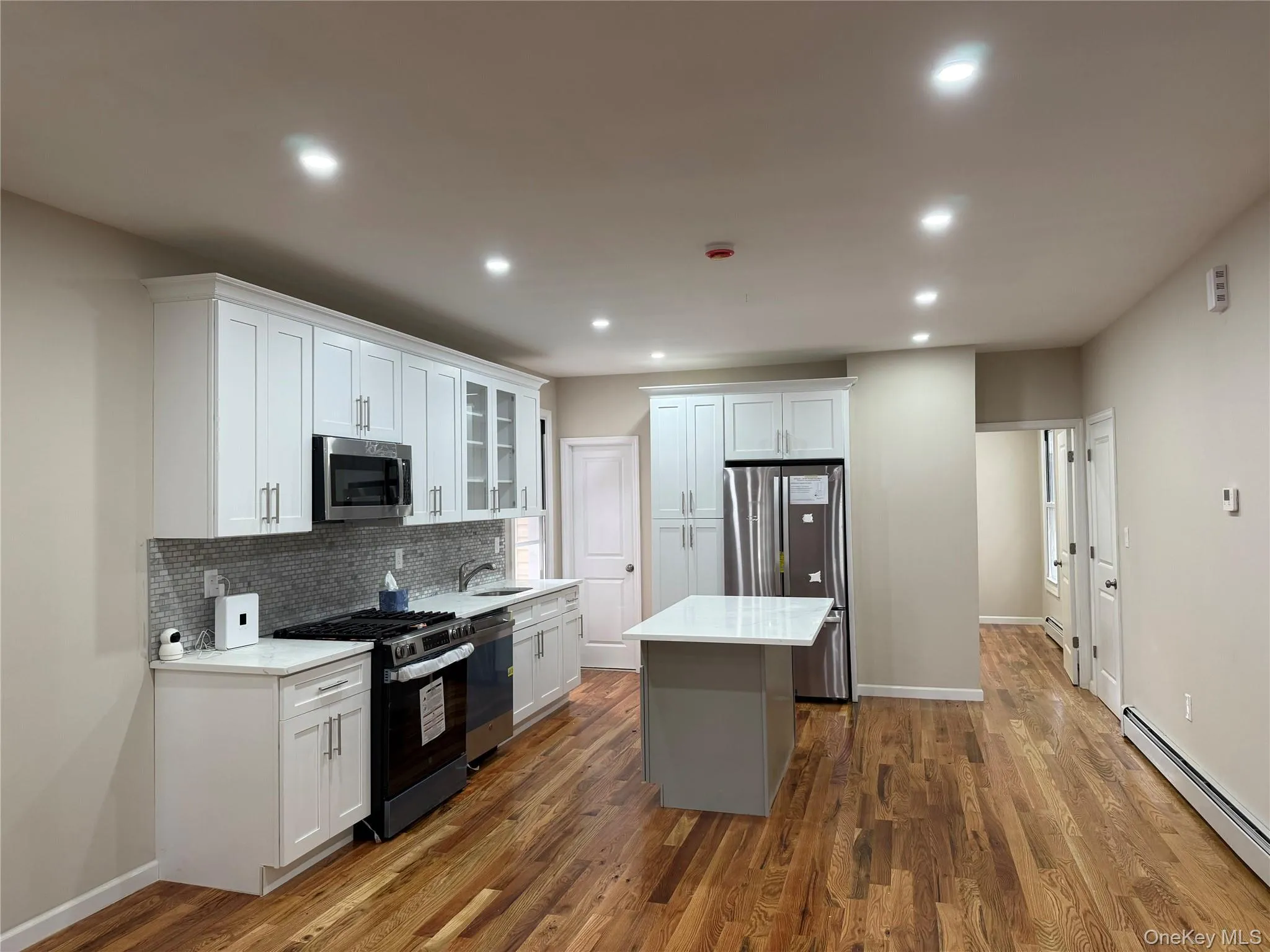 389 Warwick Street, New York, NY, 4 Bedrooms Bedrooms, 6 Rooms Rooms,3 BathroomsBathrooms,Residential,For Rent,Warwick,0,1059322 389 Warwick Street, New York, NY, 4 Bedrooms Bedrooms, 6 Rooms Rooms,3 BathroomsBathrooms,Residential,For Rent,Warwick,0,1059322