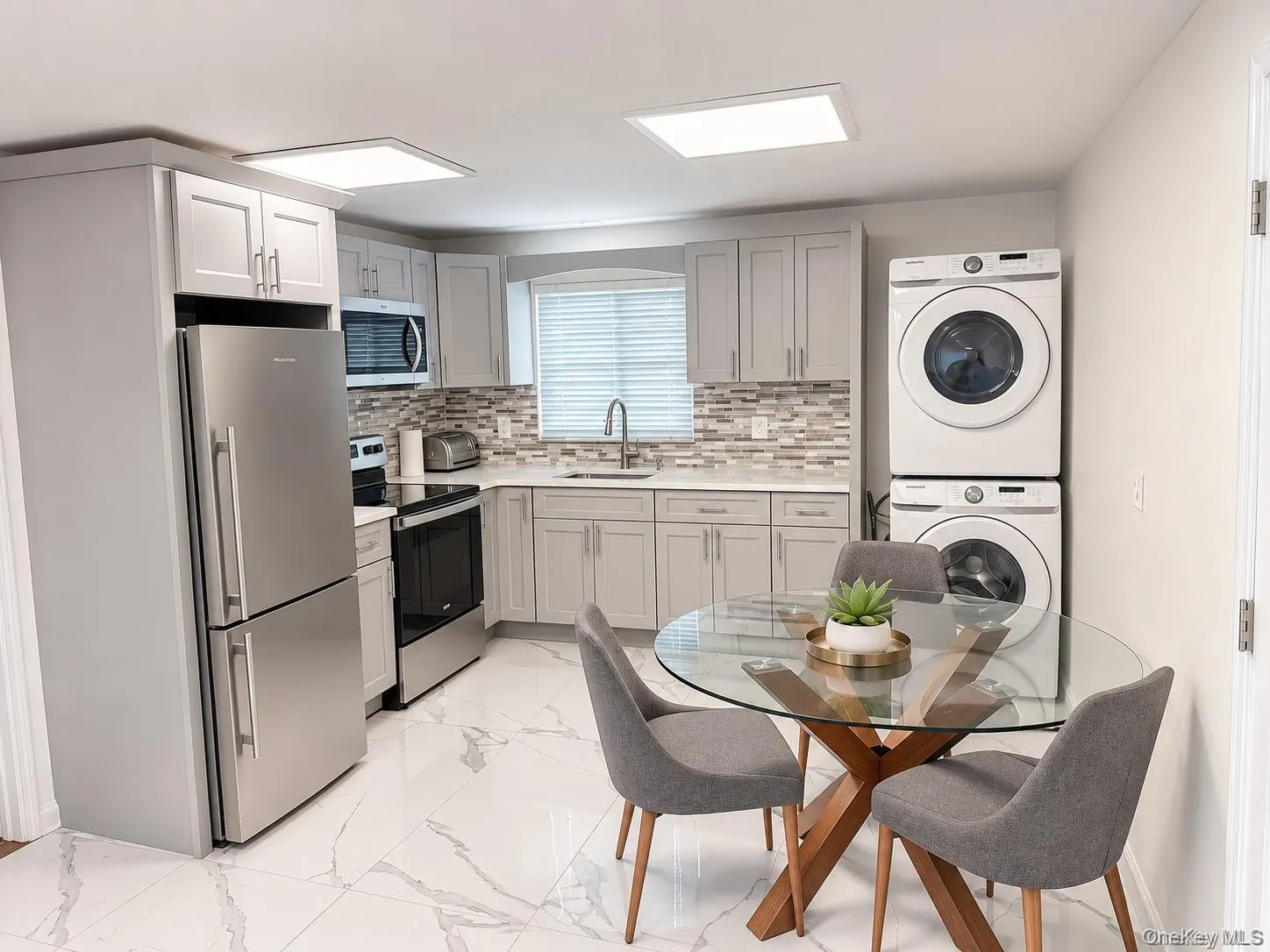1159 Broadway, Hempstead, NY, 1 Bedroom Bedrooms, 4 Room Rooms,1 BathroomBathrooms,Residential Lease,For Rent,Broadway,0,1059323 1159 Broadway, Hempstead, NY, 1 Bedroom Bedrooms, 4 Room Rooms,1 BathroomBathrooms,Residential Lease,For Rent,Broadway,0,1059323