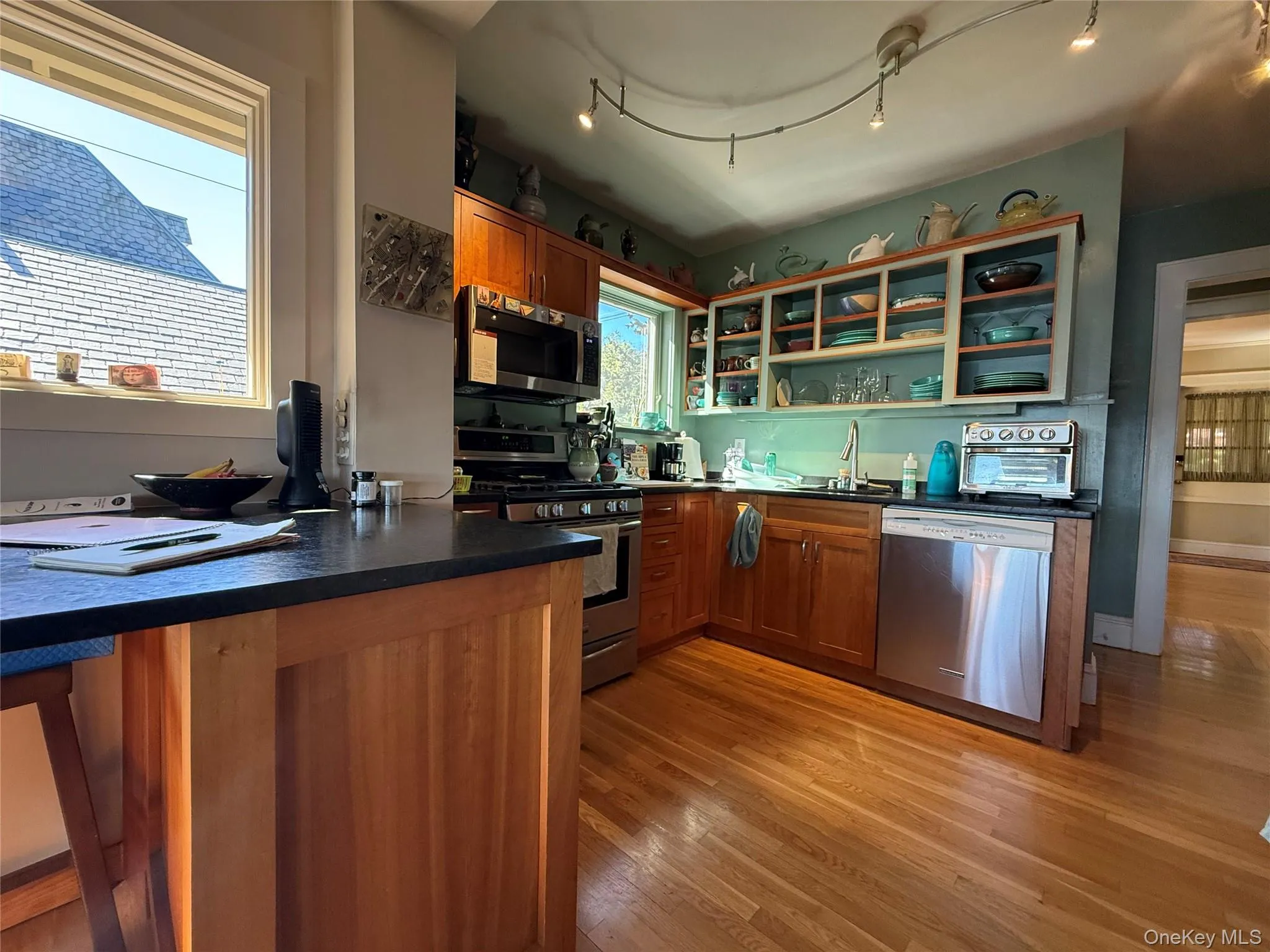 93 Piermont Avenue, Orangetown, NY, 2 Bedroom Bedrooms, 5 Room Rooms,2 BathroomBathrooms,Residential Lease,For Rent,Piermont,0,1059324 93 Piermont Avenue, Orangetown, NY, 2 Bedroom Bedrooms, 5 Room Rooms,2 BathroomBathrooms,Residential Lease,For Rent,Piermont,0,1059324