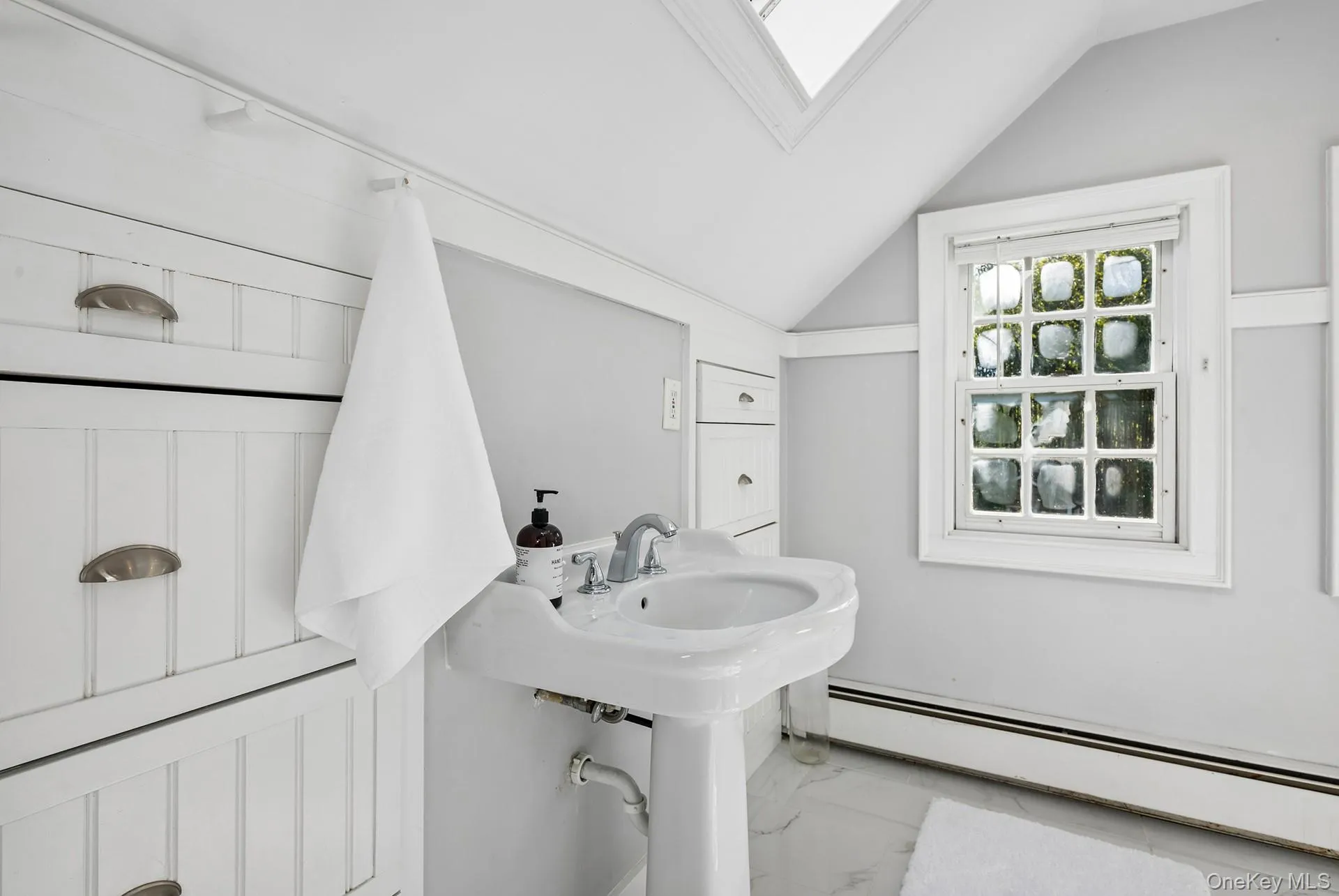 48 Accabonac Road, East Hampton, NY, 3 Bedrooms Bedrooms, 8 Rooms Rooms,3 BathroomsBathrooms,Residential,For Rent,Accabonac,0,1059325 48 Accabonac Road, East Hampton, NY, 3 Bedrooms Bedrooms, 8 Rooms Rooms,3 BathroomsBathrooms,Residential,For Rent,Accabonac,0,1059325