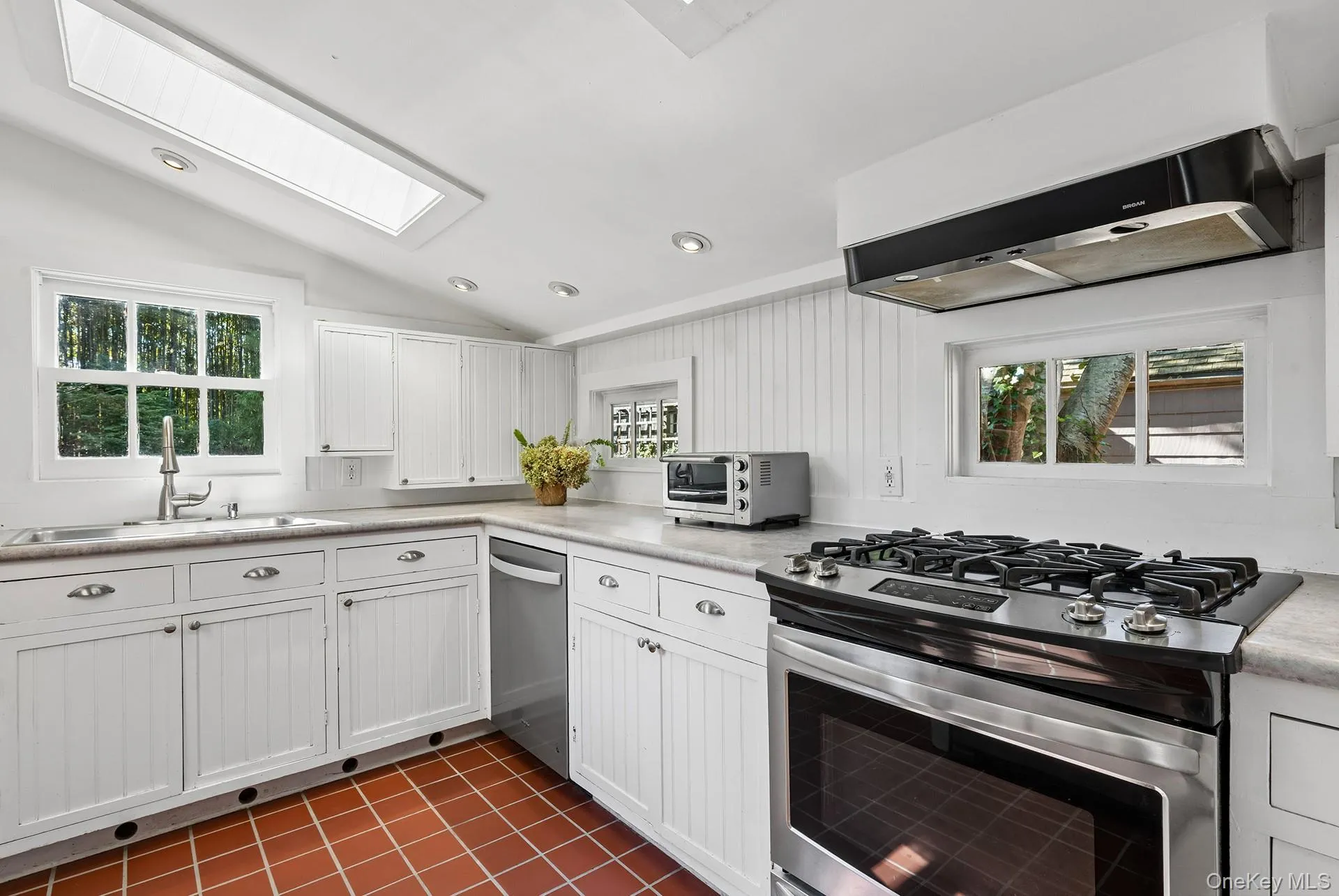48 Accabonac Road, East Hampton, NY, 3 Bedrooms Bedrooms, 8 Rooms Rooms,3 BathroomsBathrooms,Residential,For Rent,Accabonac,0,1059325 48 Accabonac Road, East Hampton, NY, 3 Bedrooms Bedrooms, 8 Rooms Rooms,3 BathroomsBathrooms,Residential,For Rent,Accabonac,0,1059325
