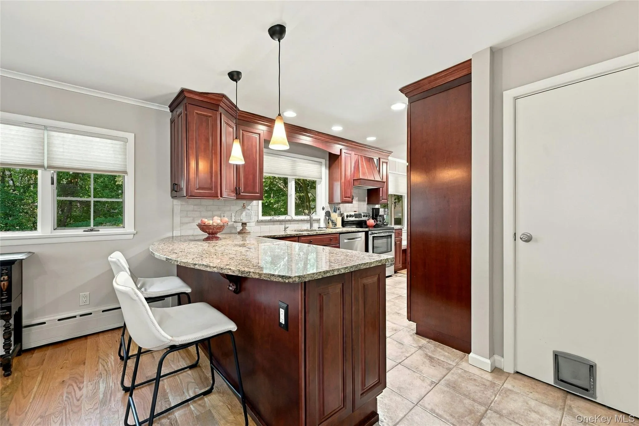 Granite Countertops and recessed lighting Granite Countertops and recessed lighting