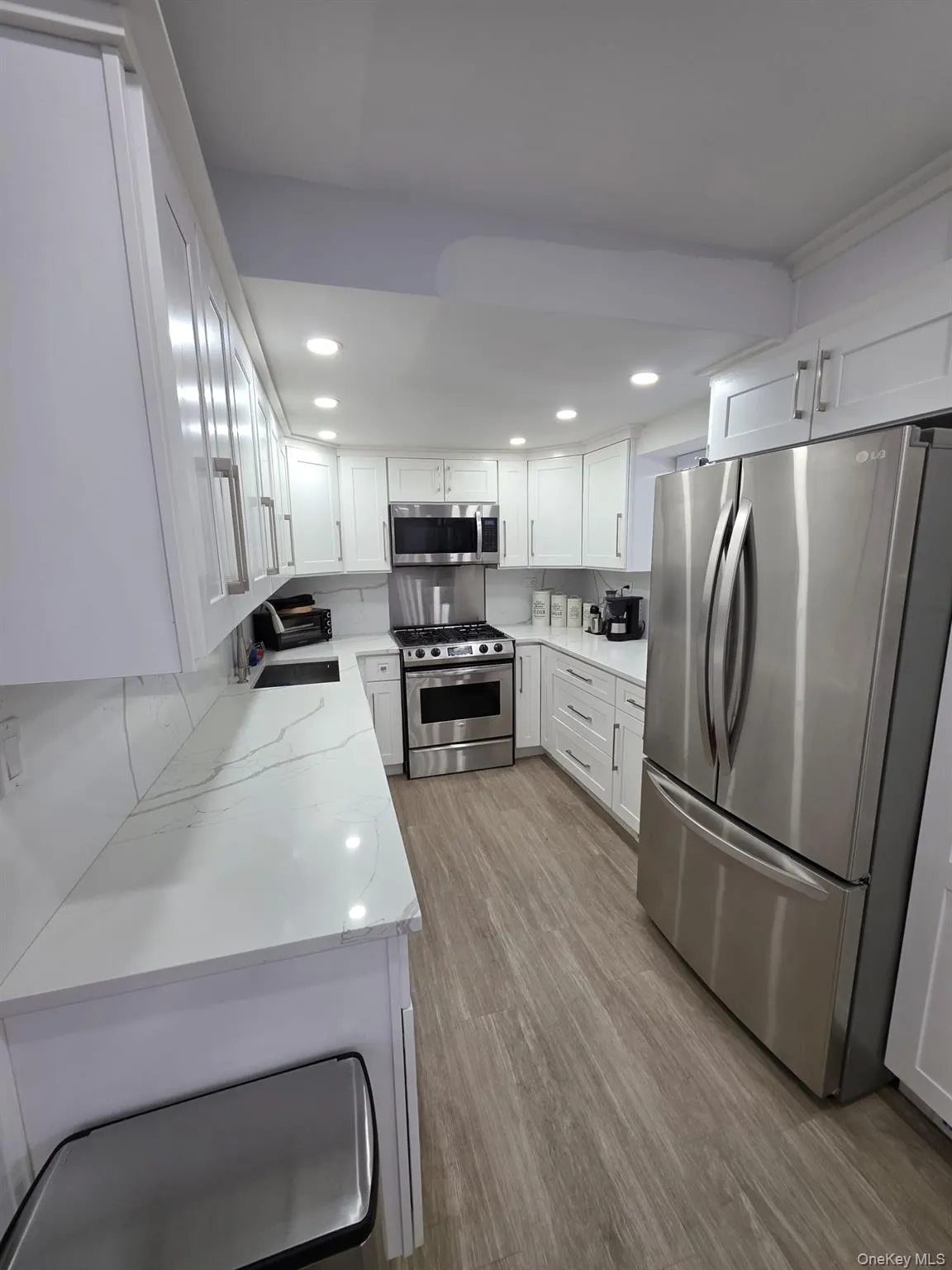 4901 Henry Hudson Parkway, New York, NY, 1 Bedroom Bedrooms, 3 Room Rooms,1 BathroomBathrooms,Residential Lease,For Rent,Henry Hudson,0,1059327 4901 Henry Hudson Parkway, New York, NY, 1 Bedroom Bedrooms, 3 Room Rooms,1 BathroomBathrooms,Residential Lease,For Rent,Henry Hudson,0,1059327