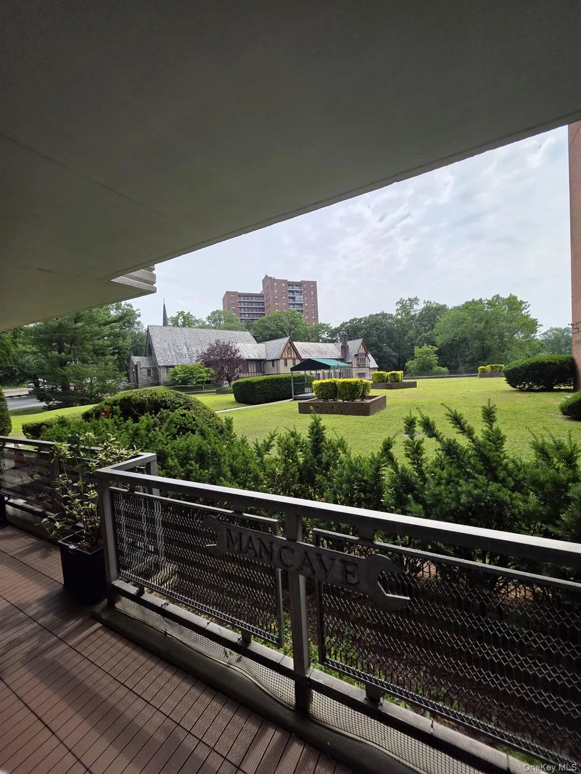 4901 Henry Hudson Parkway, New York, NY, 1 Bedroom Bedrooms, 3 Room Rooms,1 BathroomBathrooms,Residential Lease,For Rent,Henry Hudson,0,1059327 4901 Henry Hudson Parkway, New York, NY, 1 Bedroom Bedrooms, 3 Room Rooms,1 BathroomBathrooms,Residential Lease,For Rent,Henry Hudson,0,1059327