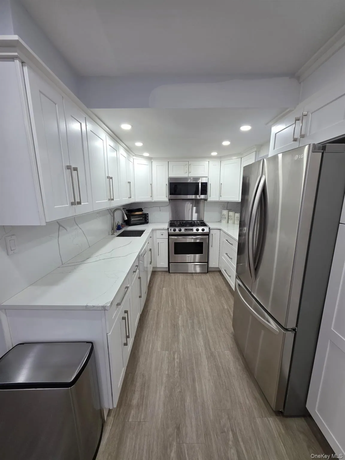 4901 Henry Hudson Parkway, New York, NY, 1 Bedroom Bedrooms, 3 Room Rooms,1 BathroomBathrooms,Residential Lease,For Rent,Henry Hudson,0,1059327 4901 Henry Hudson Parkway, New York, NY, 1 Bedroom Bedrooms, 3 Room Rooms,1 BathroomBathrooms,Residential Lease,For Rent,Henry Hudson,0,1059327