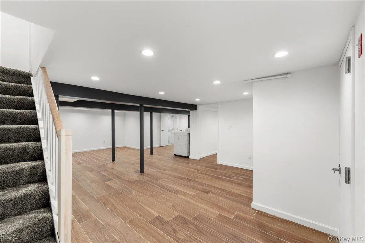 19 Gilchrest Road, North Hempstead, NY, 5 Bedrooms Bedrooms, 9 Rooms Rooms,4 BathroomsBathrooms,Residential,For Rent,Gilchrest,0,1059330 19 Gilchrest Road, North Hempstead, NY, 5 Bedrooms Bedrooms, 9 Rooms Rooms,4 BathroomsBathrooms,Residential,For Rent,Gilchrest,0,1059330