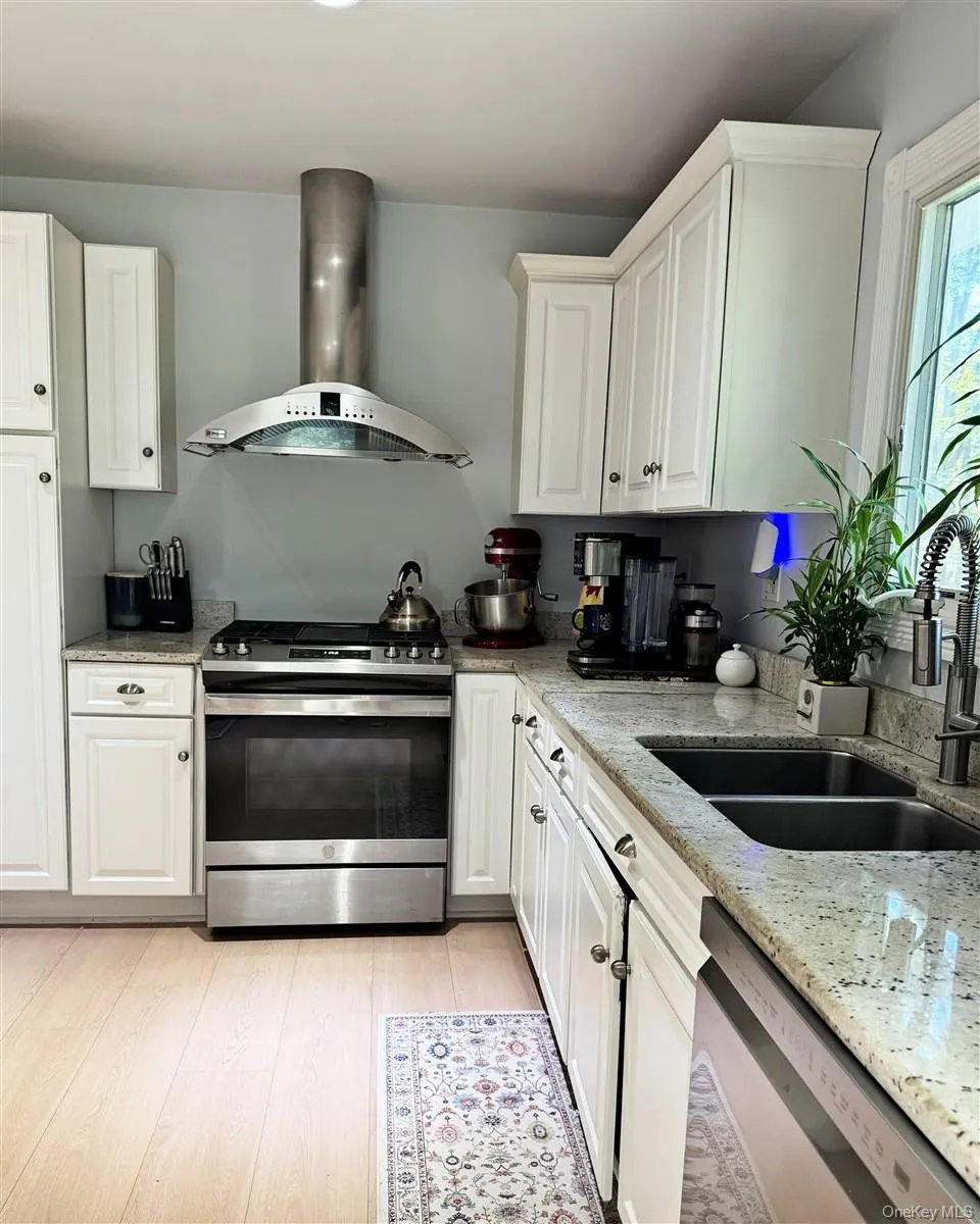 6 ADELE Boulevard, Ramapo, NY, 3 Bedrooms Bedrooms, 7 Rooms Rooms,3 BathroomsBathrooms,Residential,For Rent,ADELE,0,1059336 6 ADELE Boulevard, Ramapo, NY, 3 Bedrooms Bedrooms, 7 Rooms Rooms,3 BathroomsBathrooms,Residential,For Rent,ADELE,0,1059336